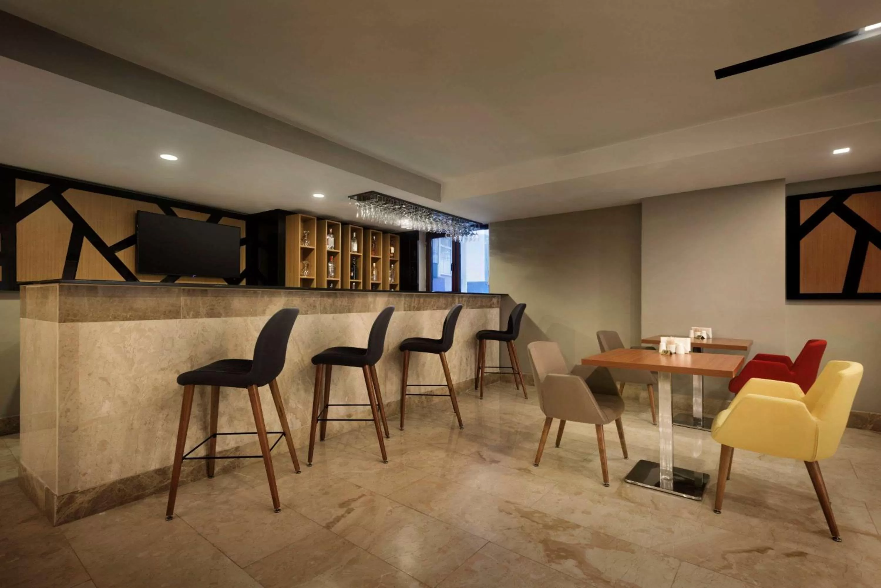 Restaurant/places to eat in Ramada Encore by Wyndham Gebze