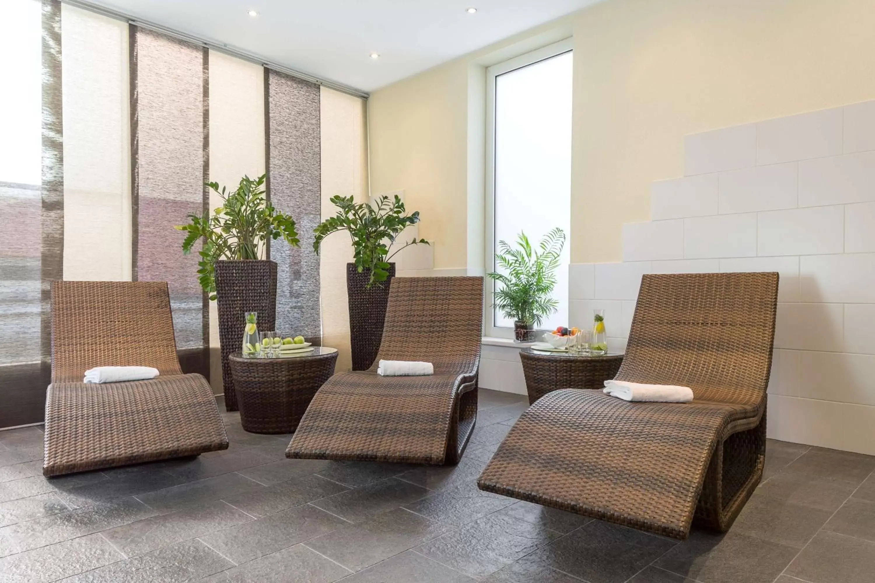 Spa and wellness centre/facilities, Seating Area in NH Danube City