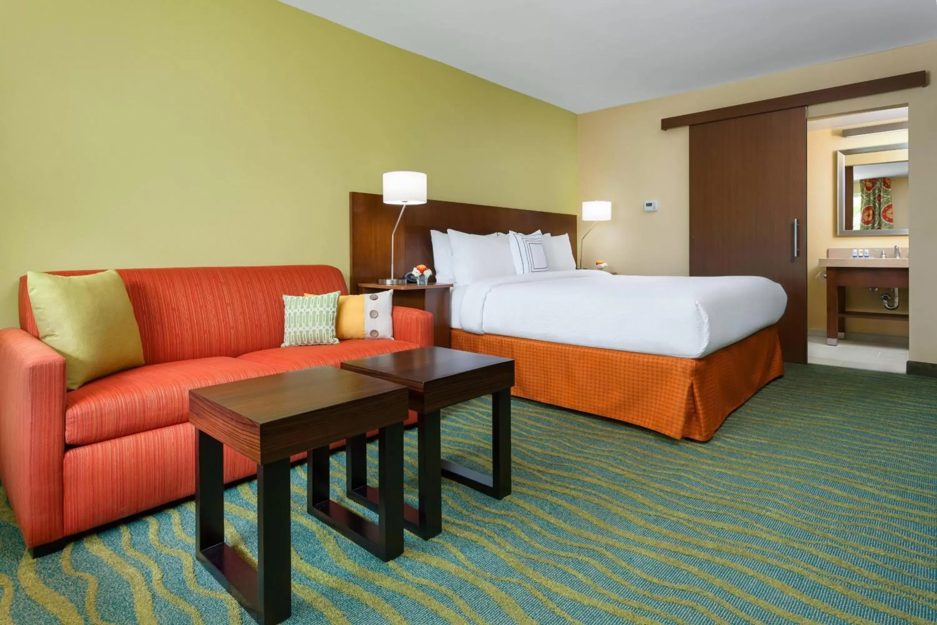 Bedroom, Bed in Fairfield Inn & Suites by Marriott Key West at The Keys Collection