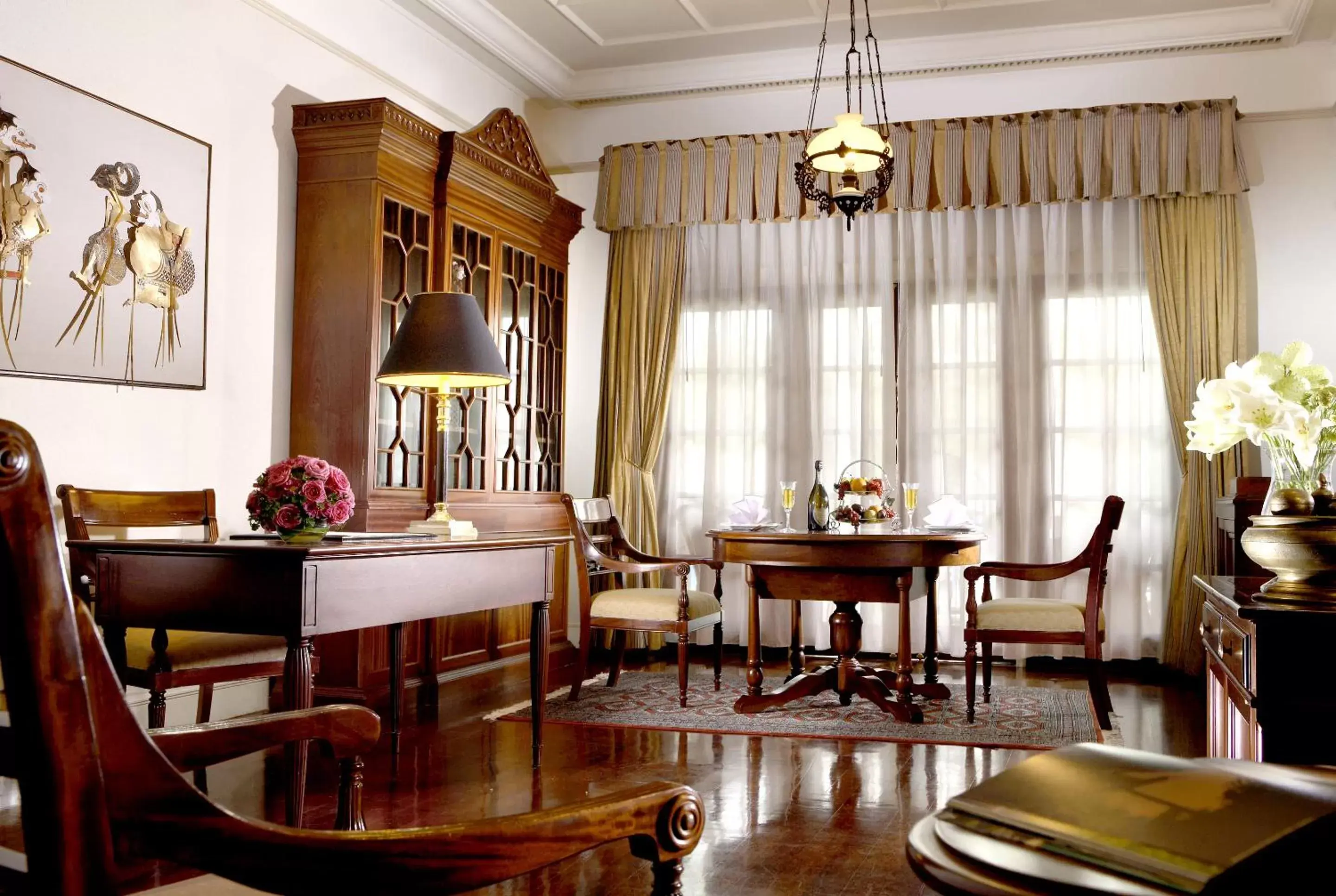 Living room, Restaurant/Places to Eat in Hotel Majapahit Surabaya MGallery
