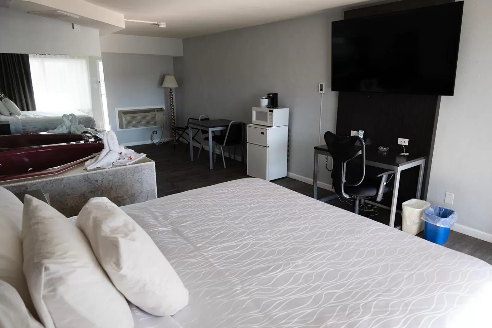 Photo of the whole room, Bed in Envi Boutique Hotel Henderson-Evansville South