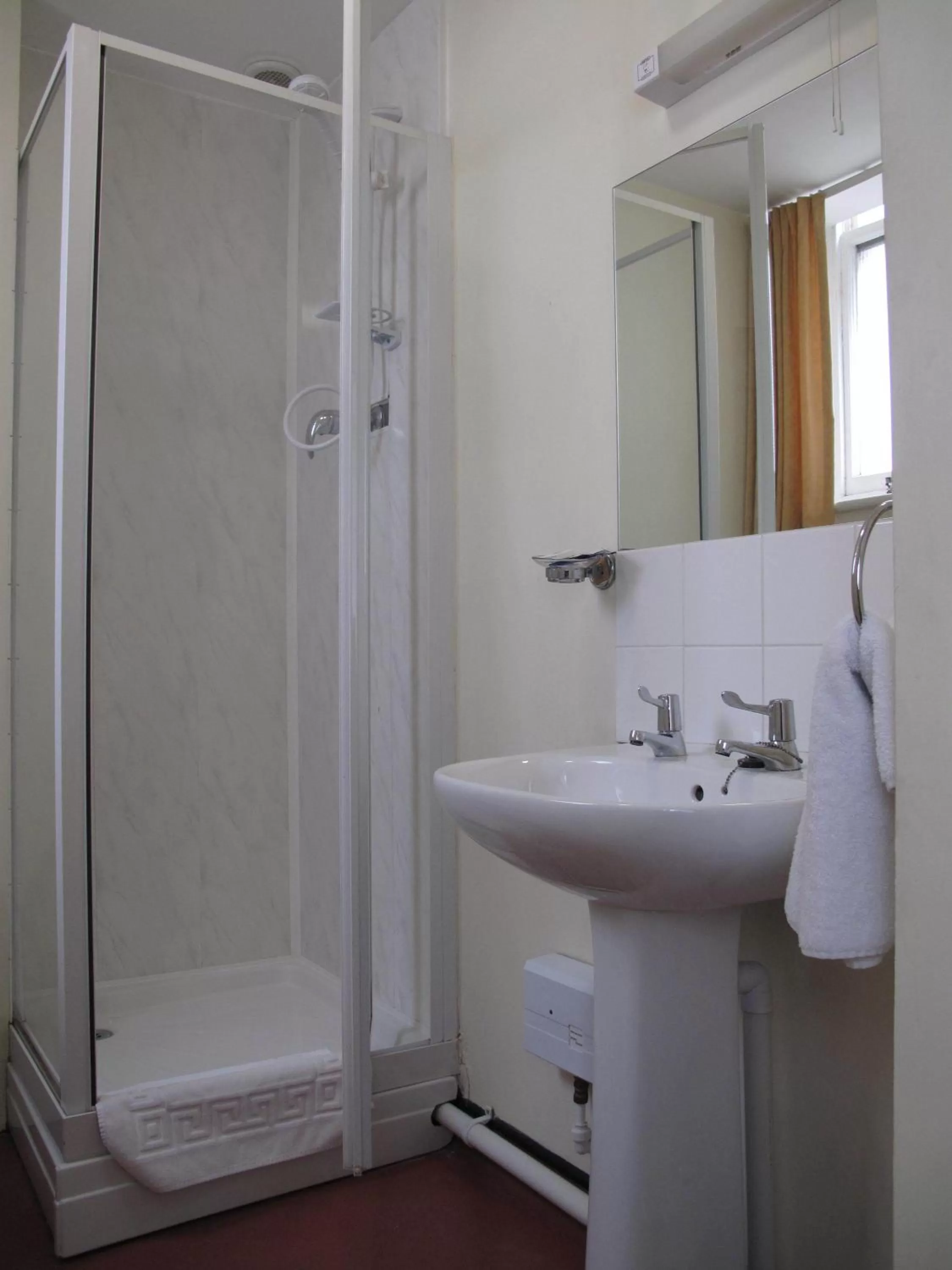 Bathroom in ML Lodge