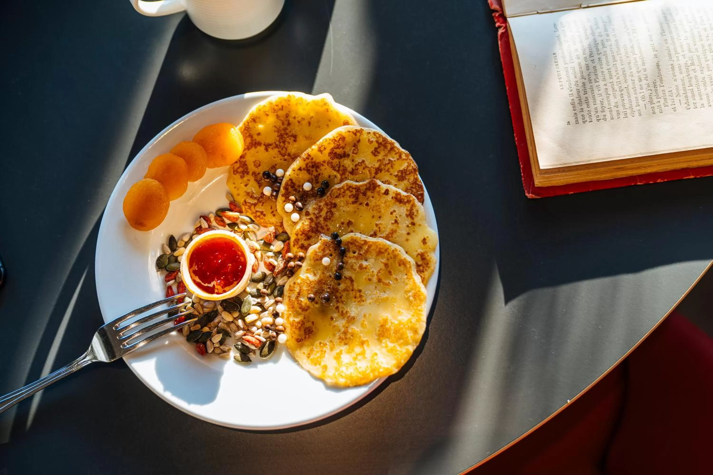 Buffet breakfast in ibis Styles Douai Gare Gayant Expo