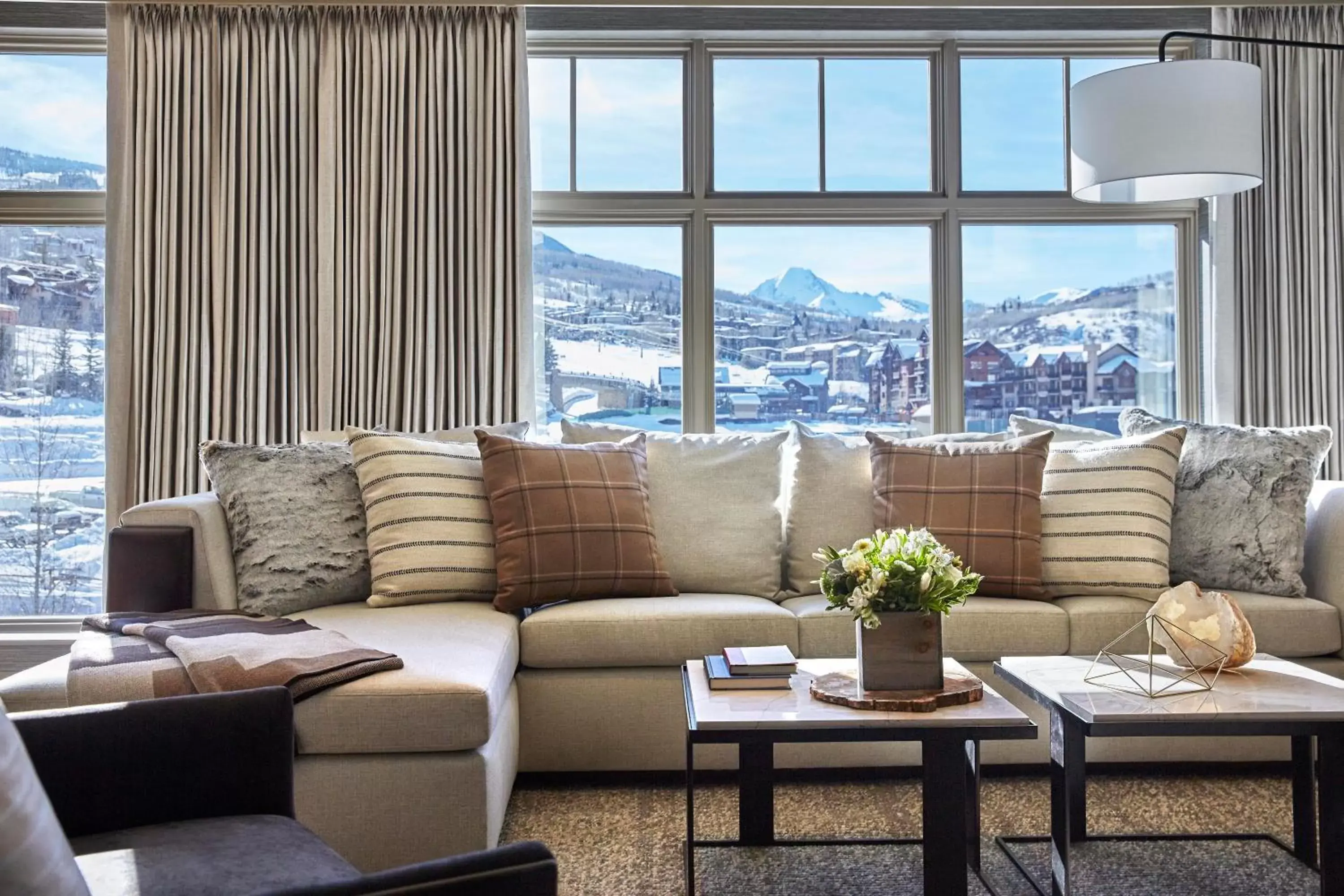 Living room, Seating Area in Viceroy Snowmass