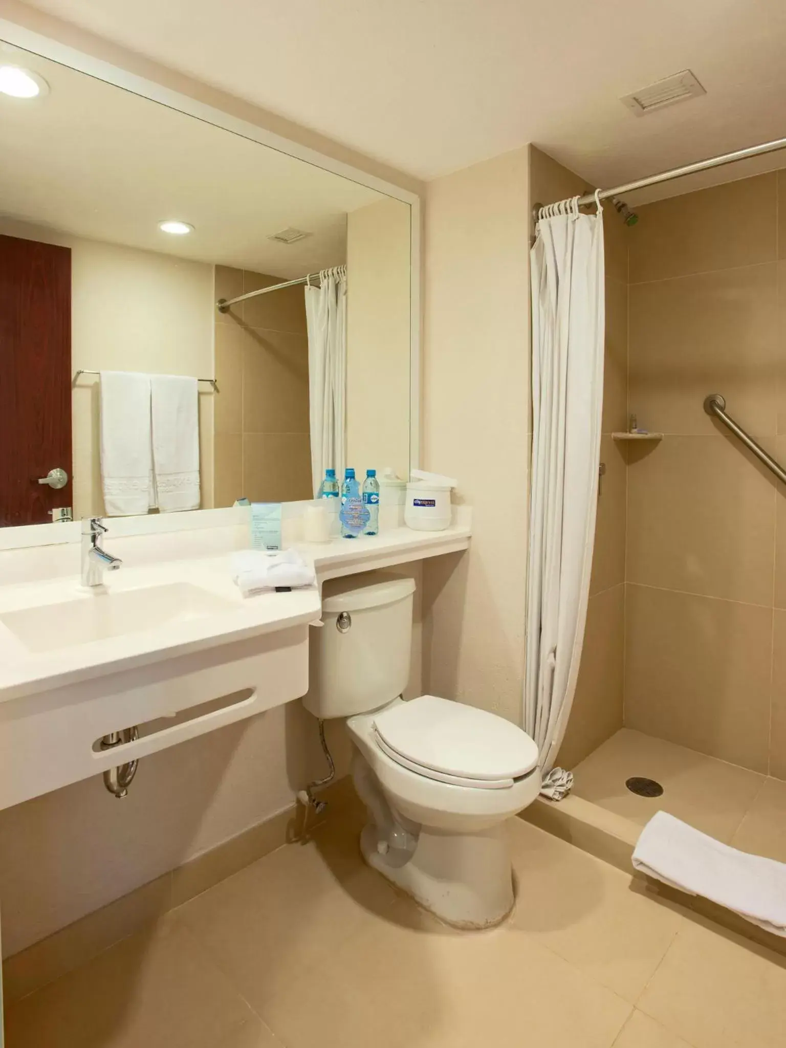 Bathroom in City Express by Marriott Hermosillo