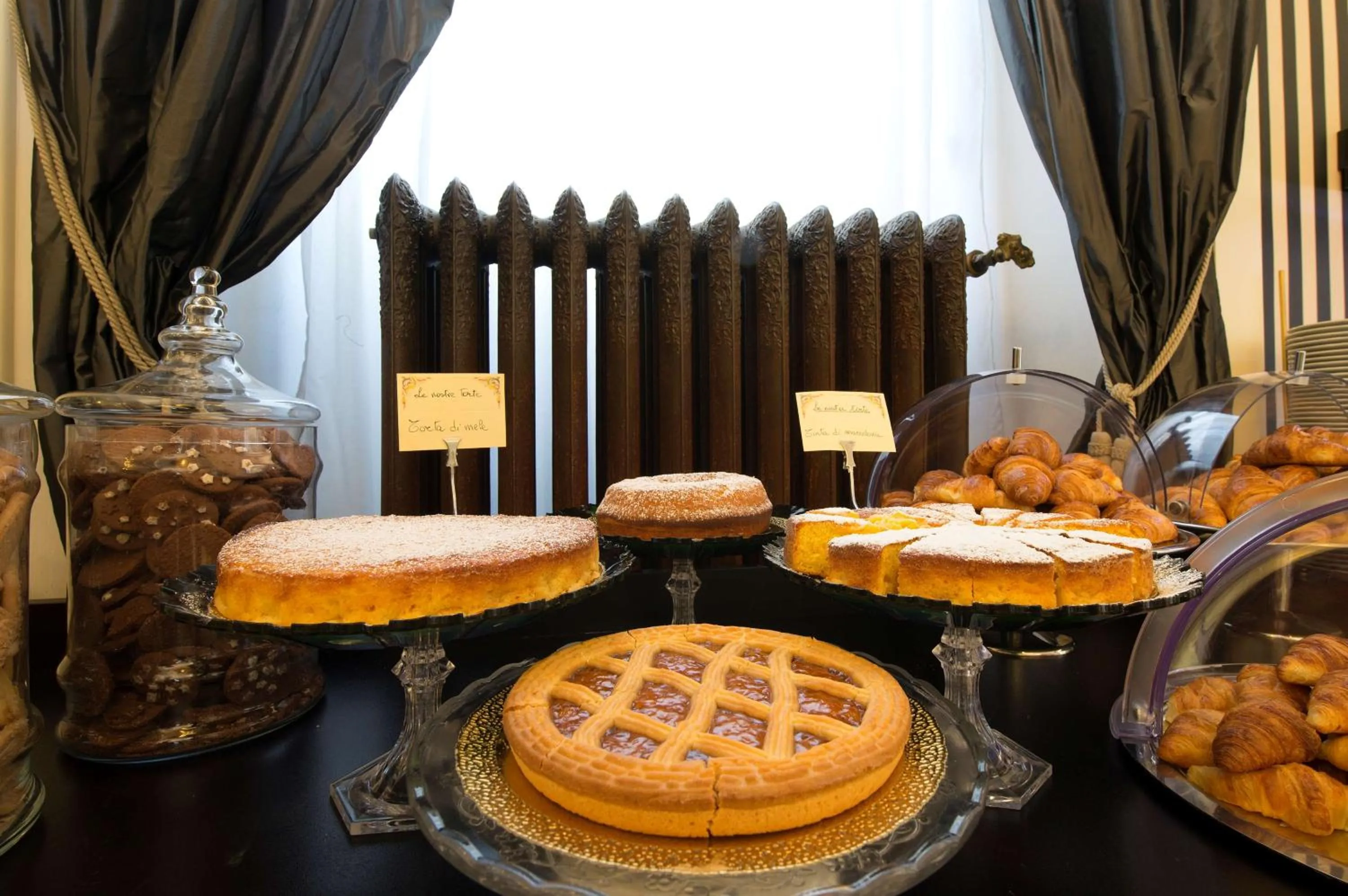 Restaurant/places to eat in Hotel De La Pace, Sure Hotel Collection by Best Western