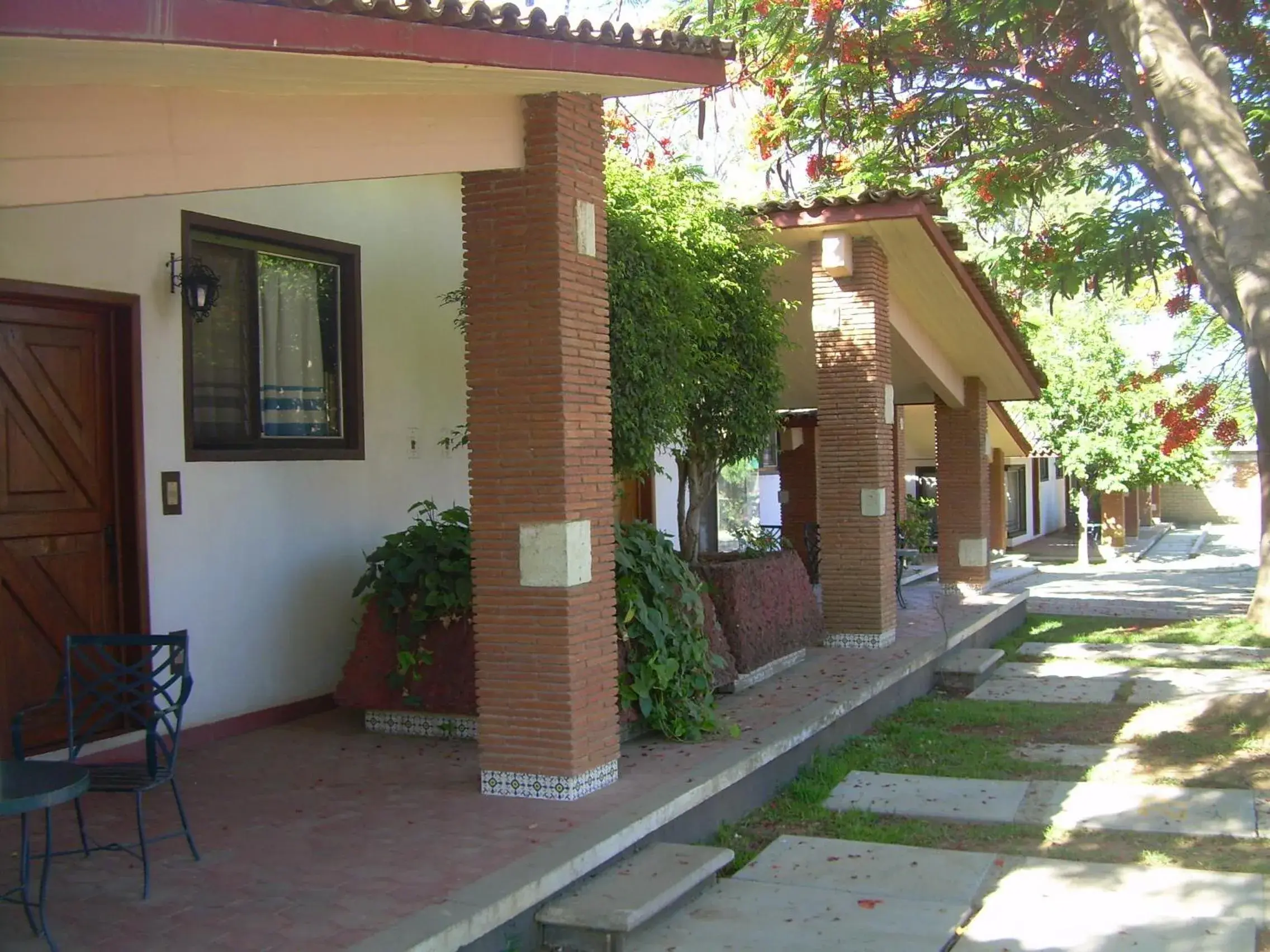 Patio in Villas del Sol Hotel & Bungalows