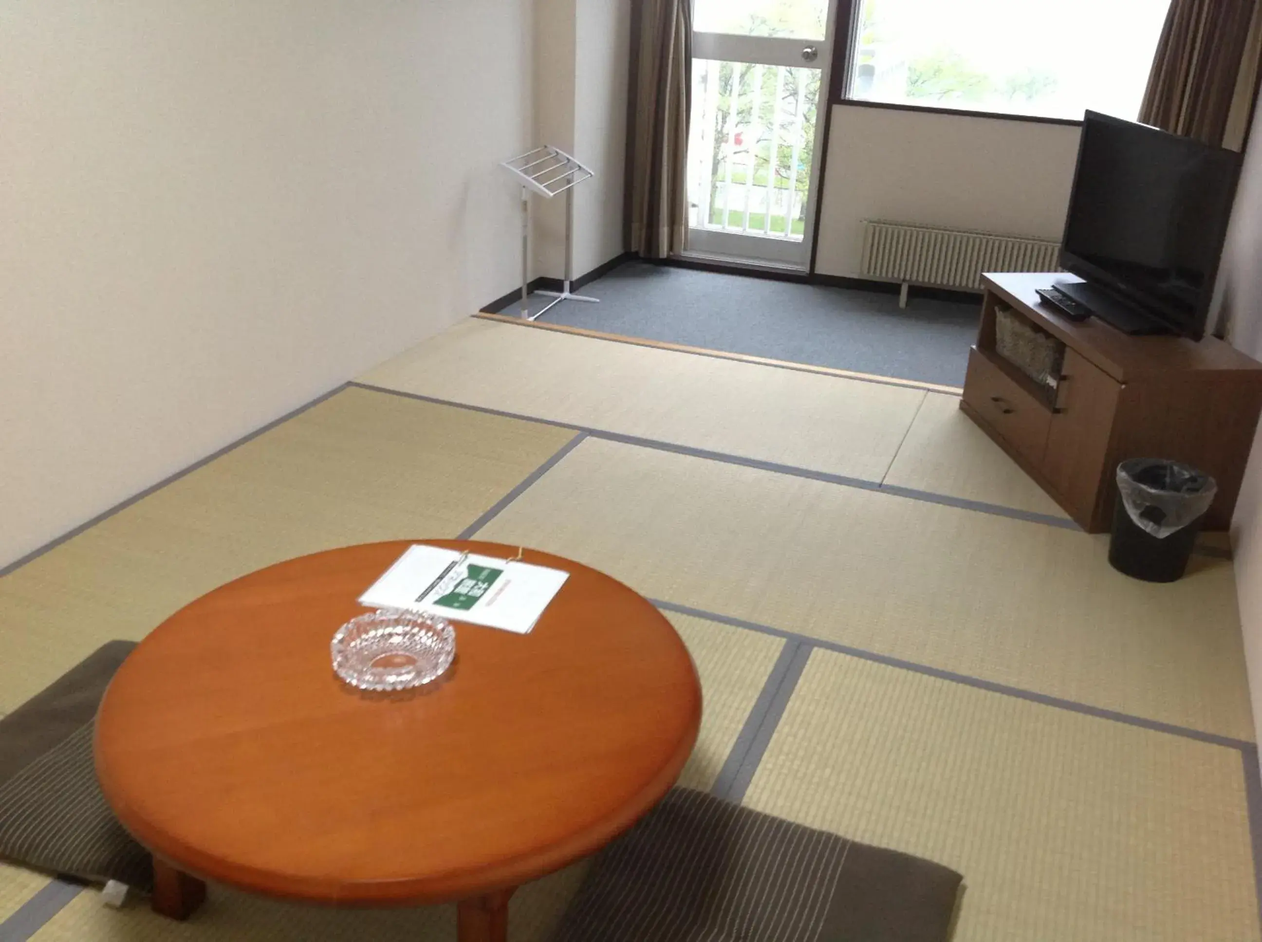 Photo of the whole room, TV/Entertainment Center in Granvillage Toya Daiwa Ryokan Annex