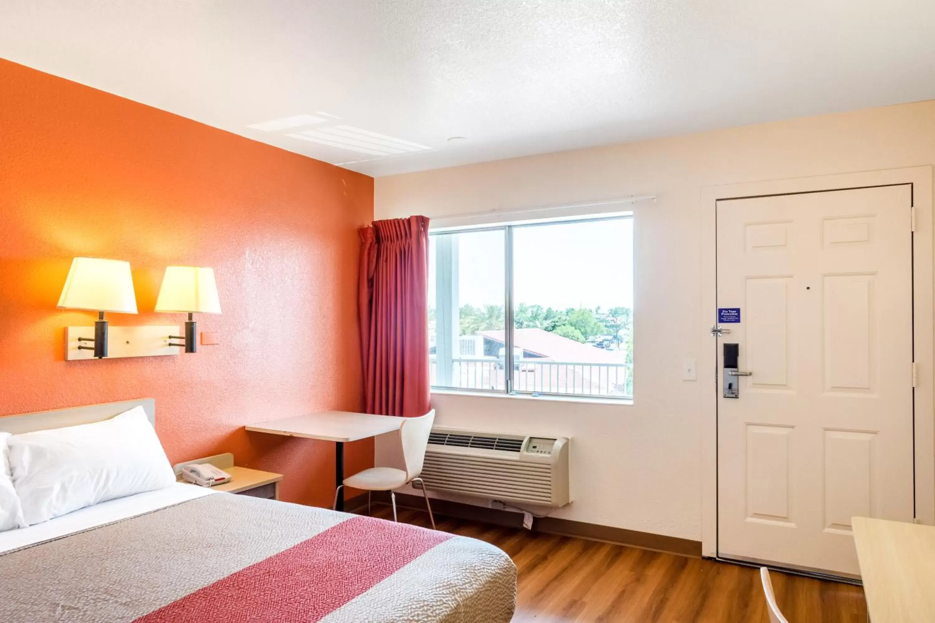 Bedroom, Bed in Motel 6-Redding, CA - Central Bedroom, Bed in Motel 6-Redding, CA - Central