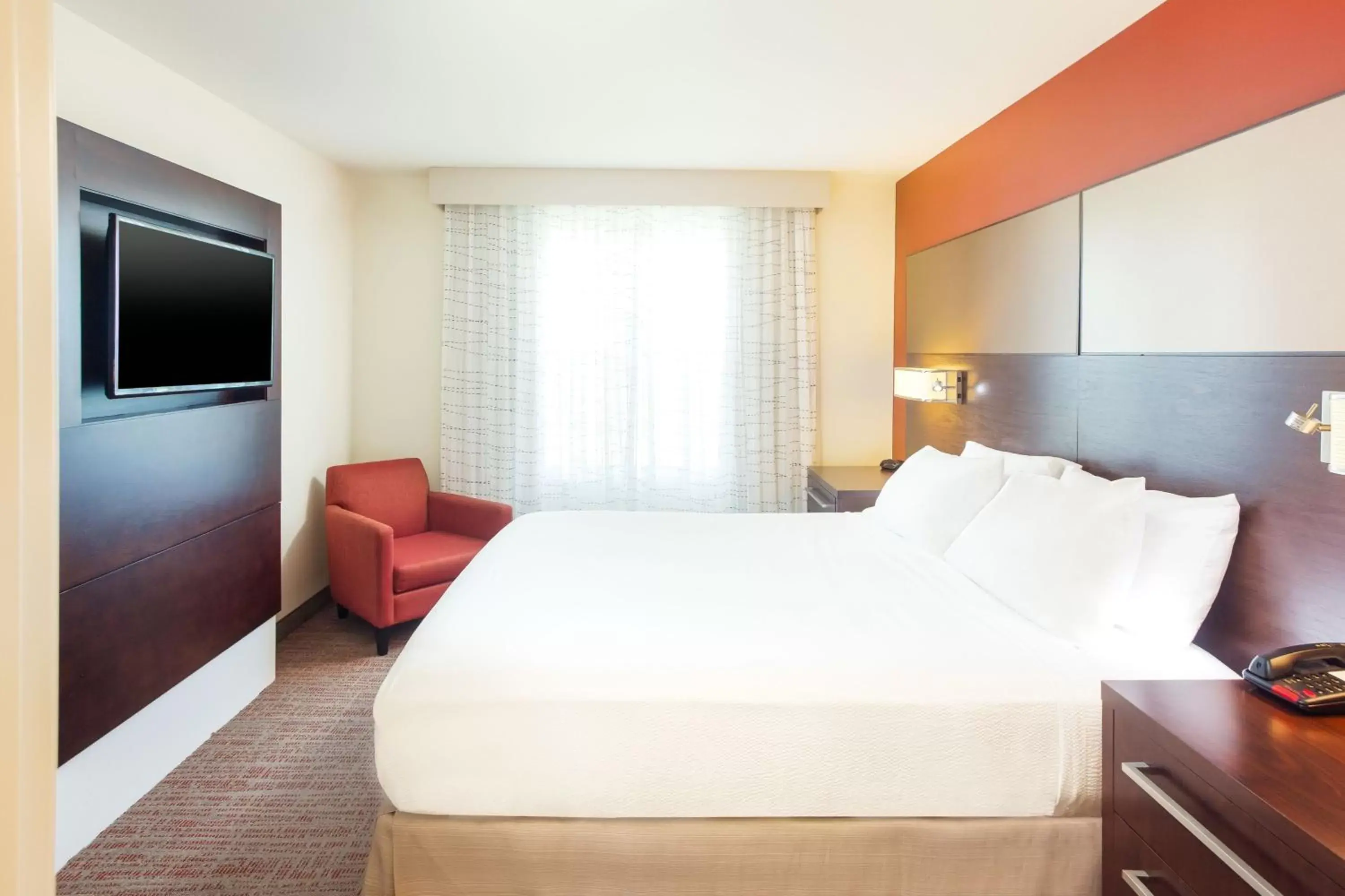 Photo of the whole room, Bed in Residence Inn by Marriott Decatur Forsyth