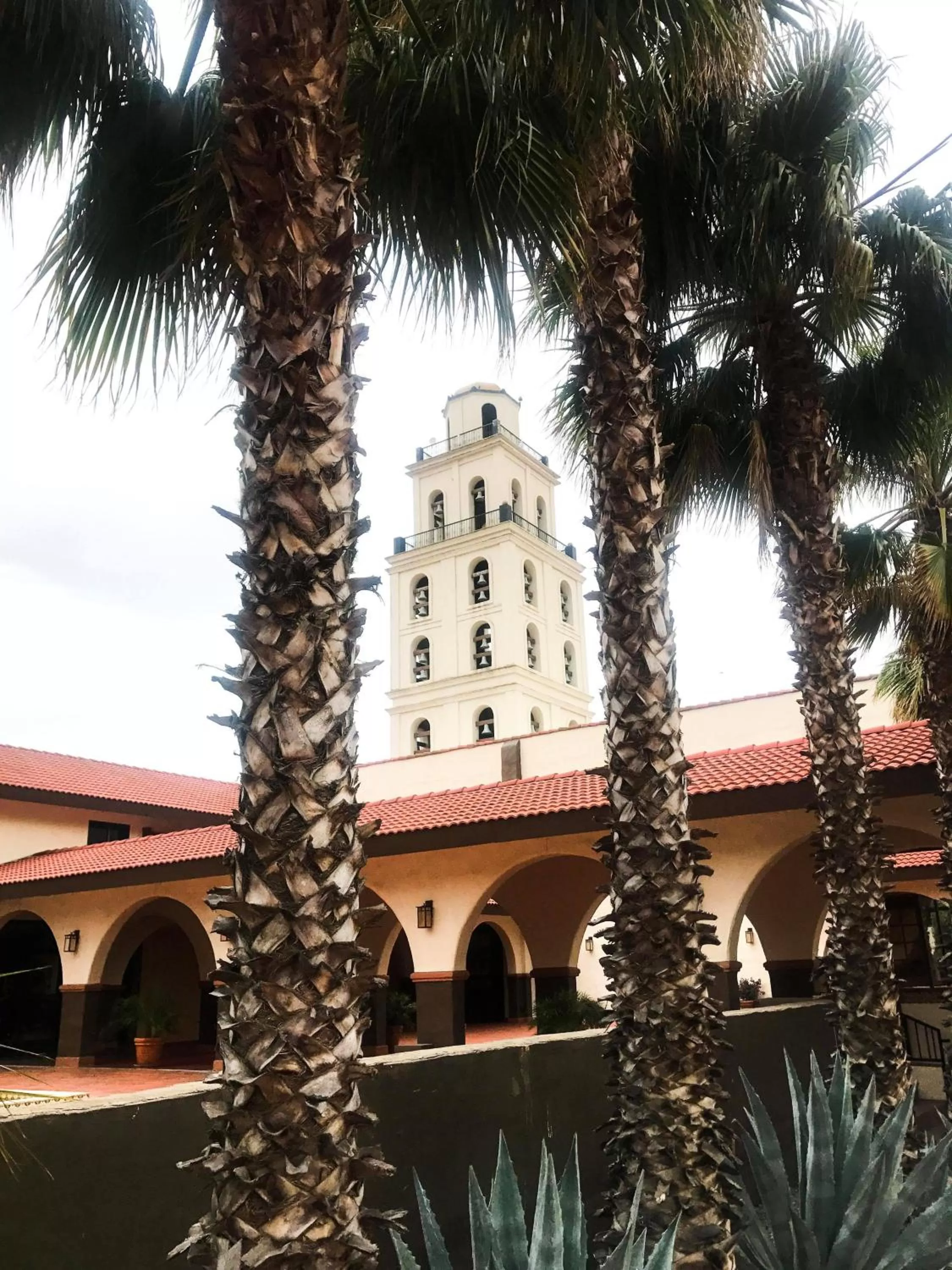 Property building in Hotel Mission De Oro