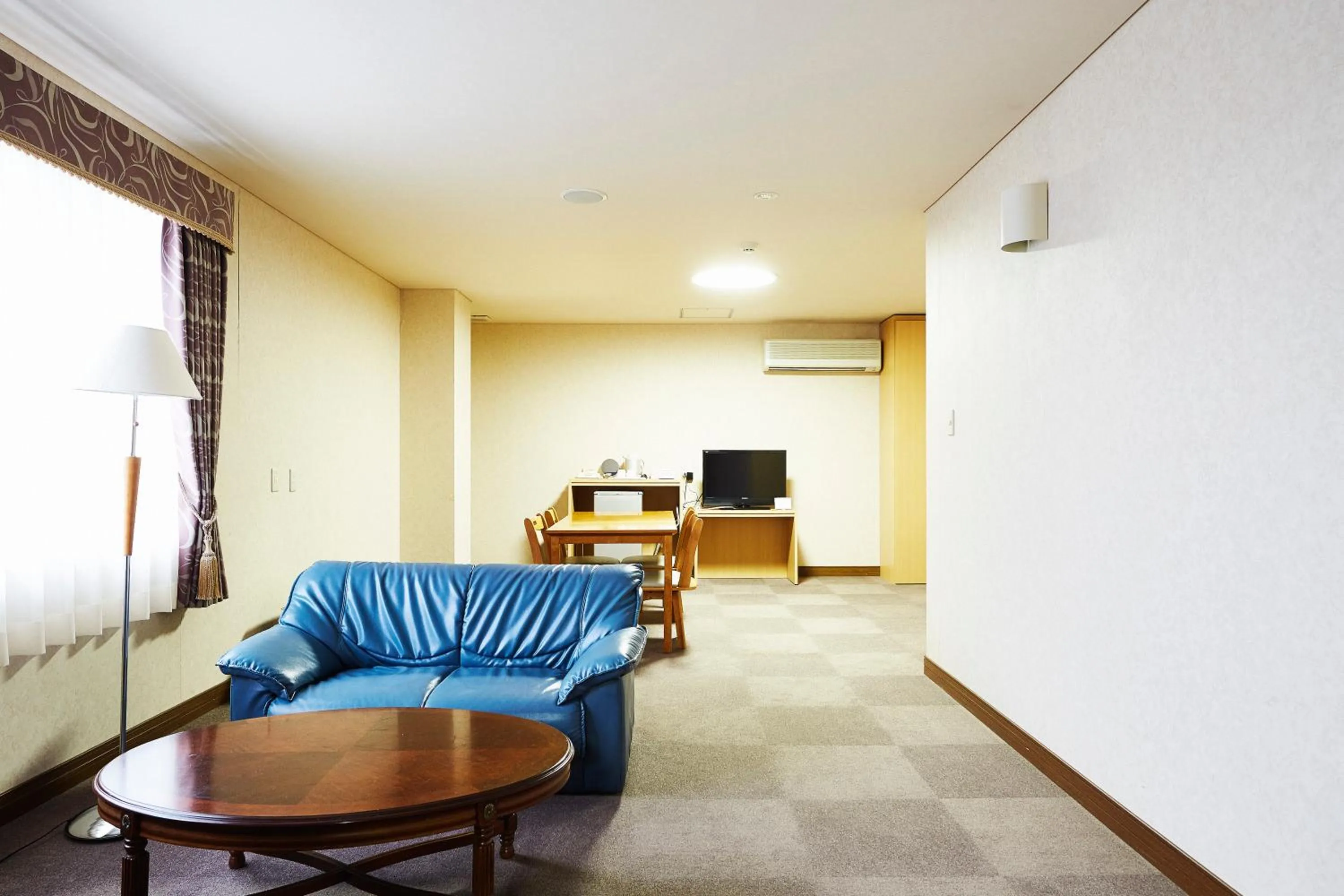 Living room in Nasushiobara Station Hotel