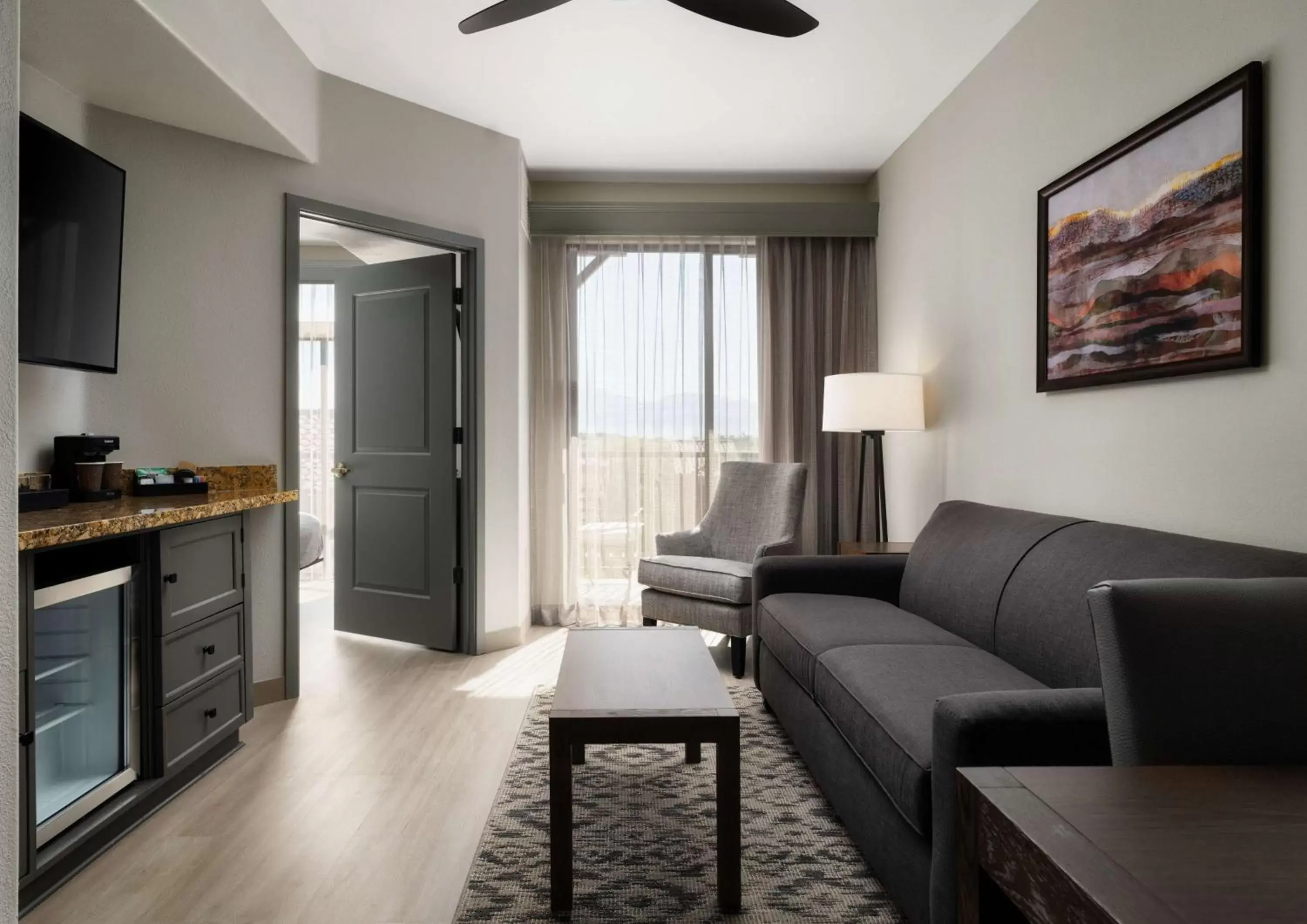 One-Bedroom King Suite - Hearing Accessible/Non-Smoking in Embassy Suites Tucson - Paloma Village