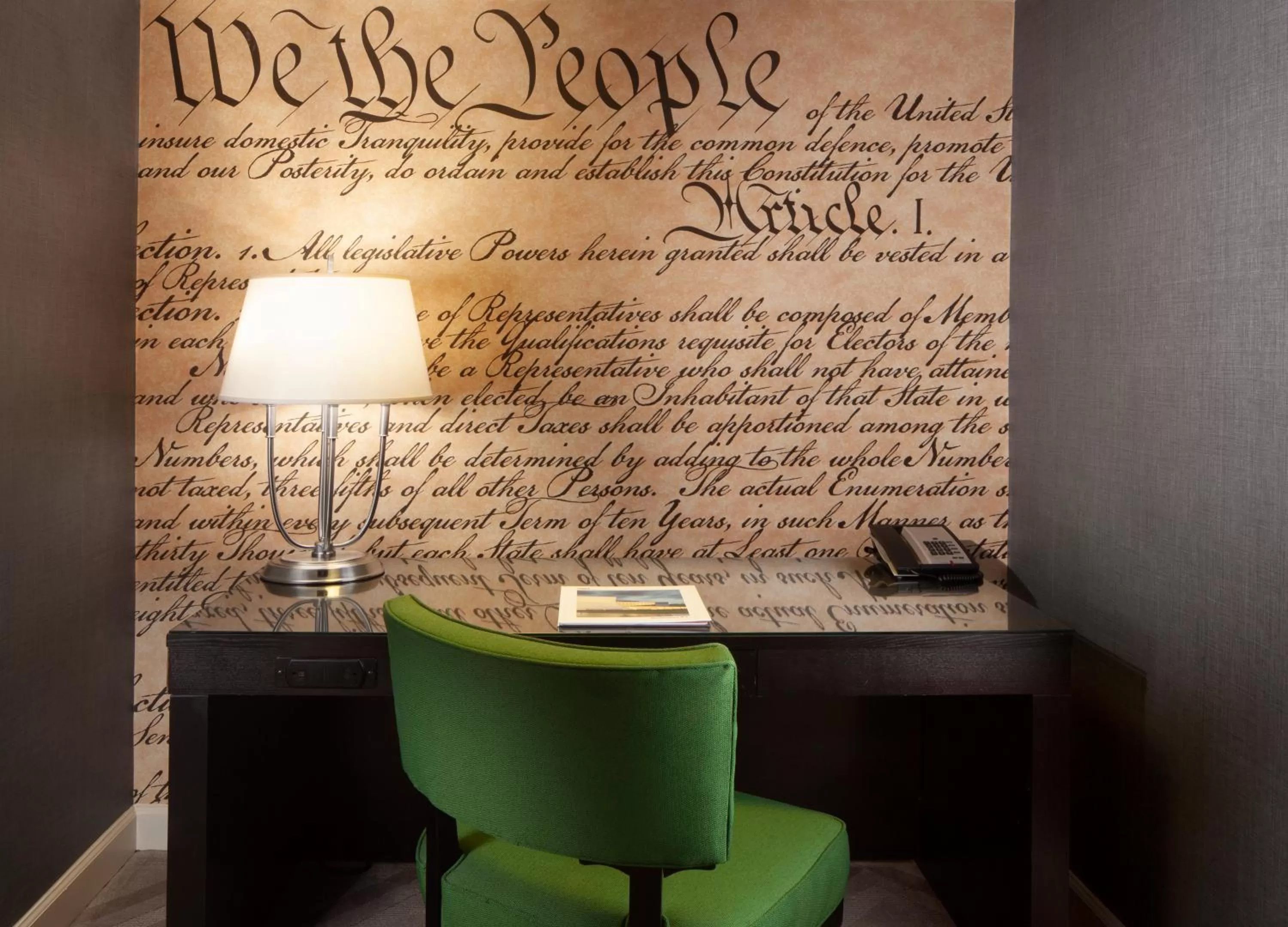 Seating area in Melrose Georgetown Hotel