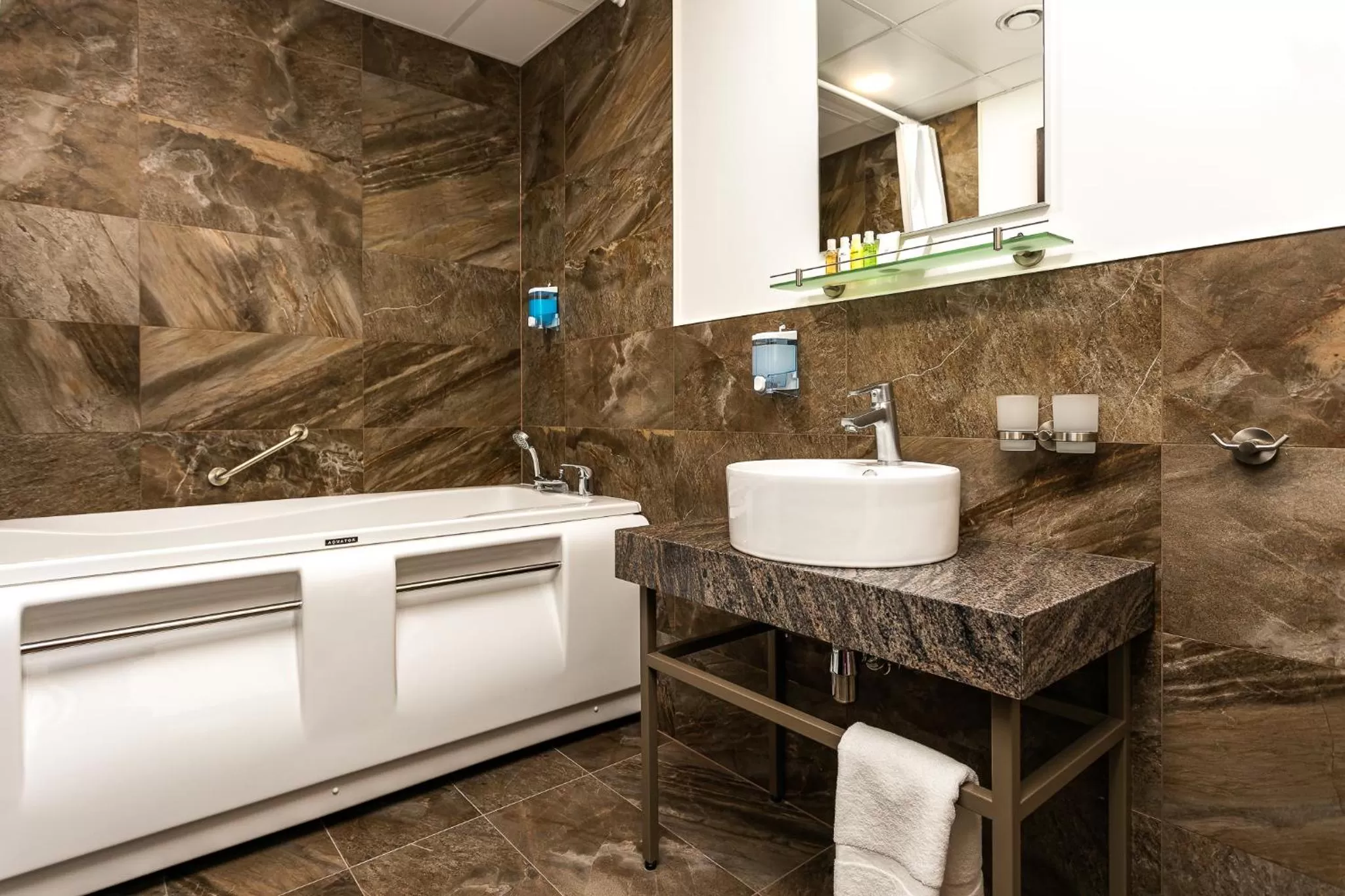 Bathroom in Adoryal Hotell