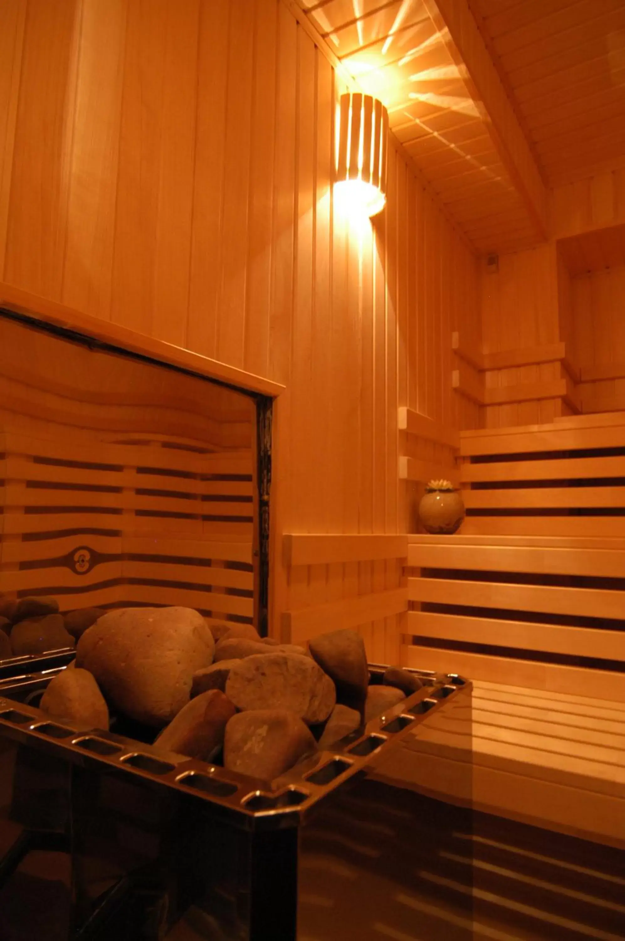 Sauna in Manhattan Hotel & Restaurant Sauna in Manhattan Hotel & Restaurant