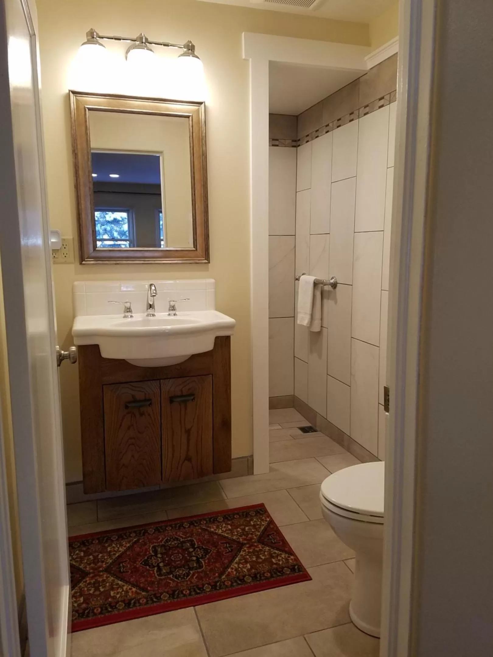 Bathroom in Hotel Ouray - for 12 years old and over