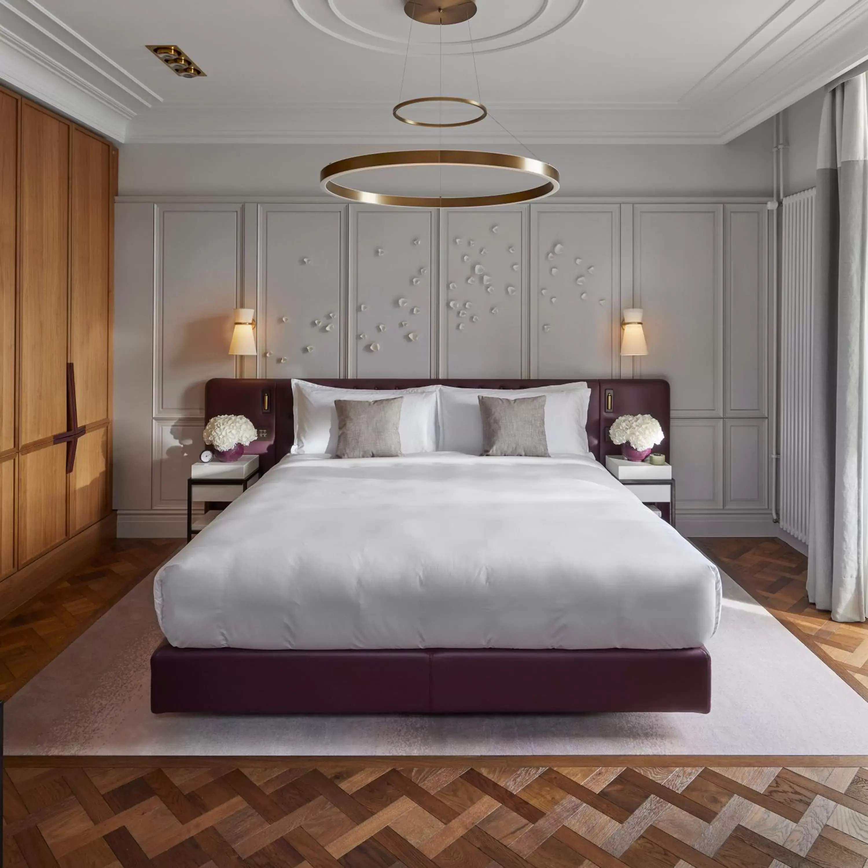 Bed in Mandarin Oriental Palace, Luzern