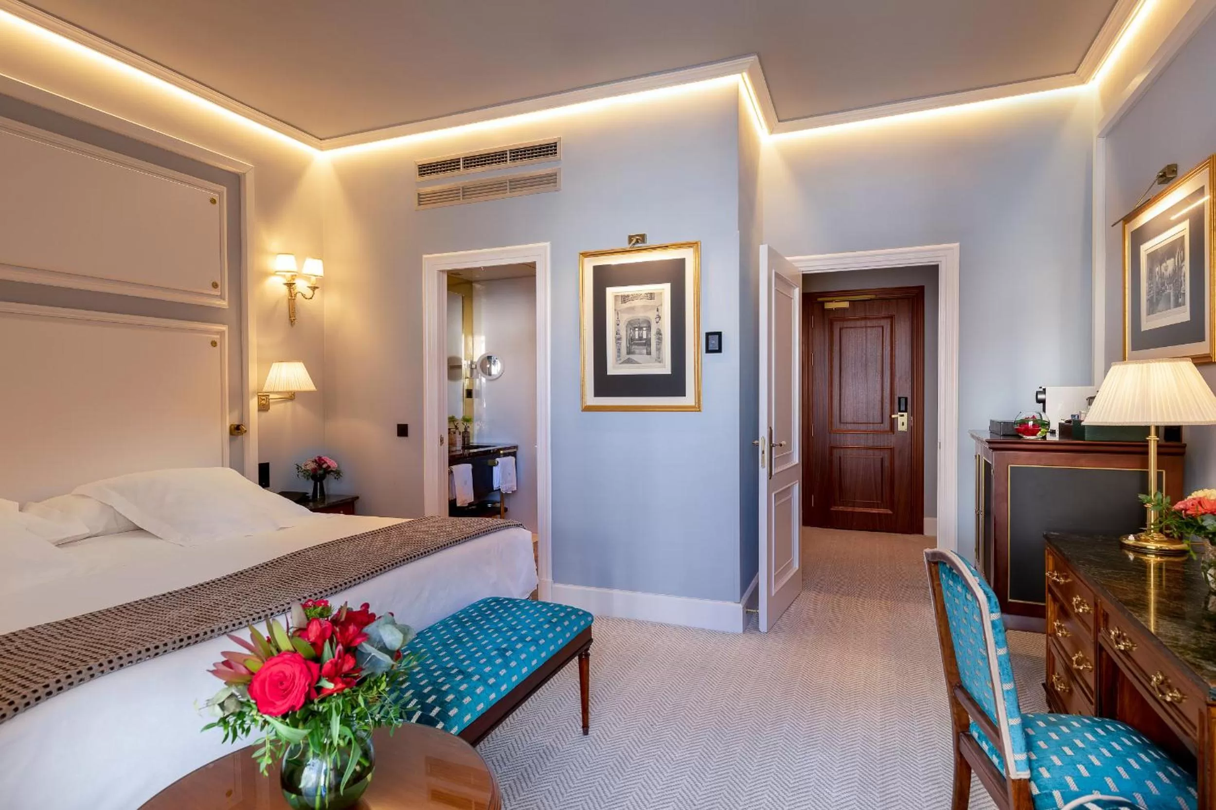 Bed in Wellington Hotel & Spa Madrid