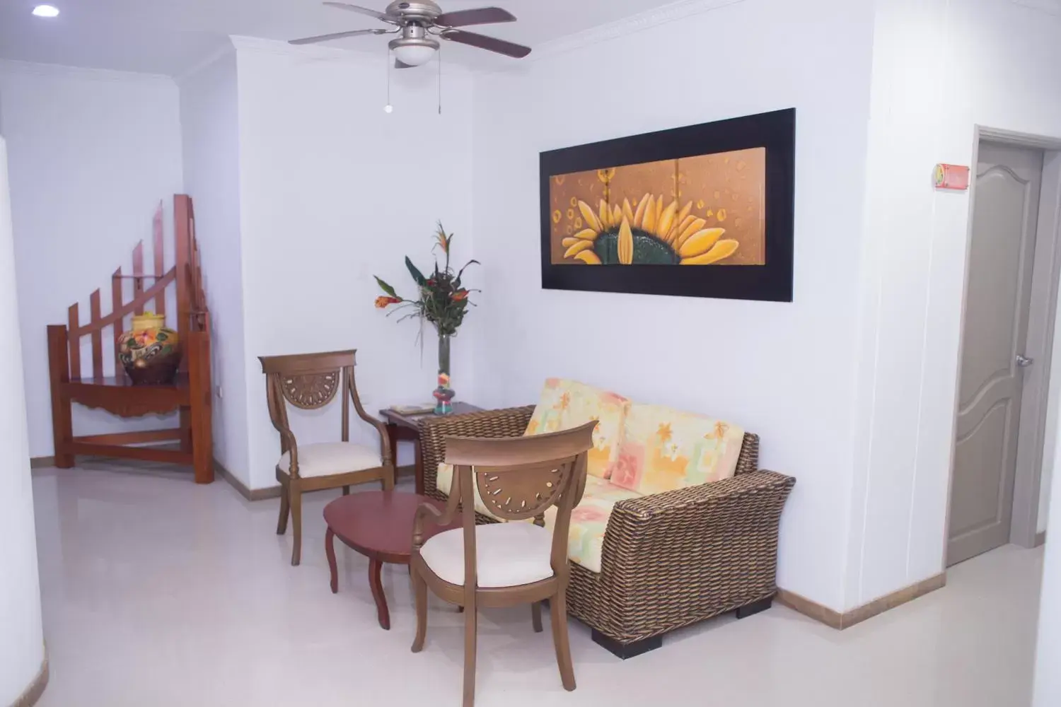 Living room, Dining Area in Hotel Costa Bonita