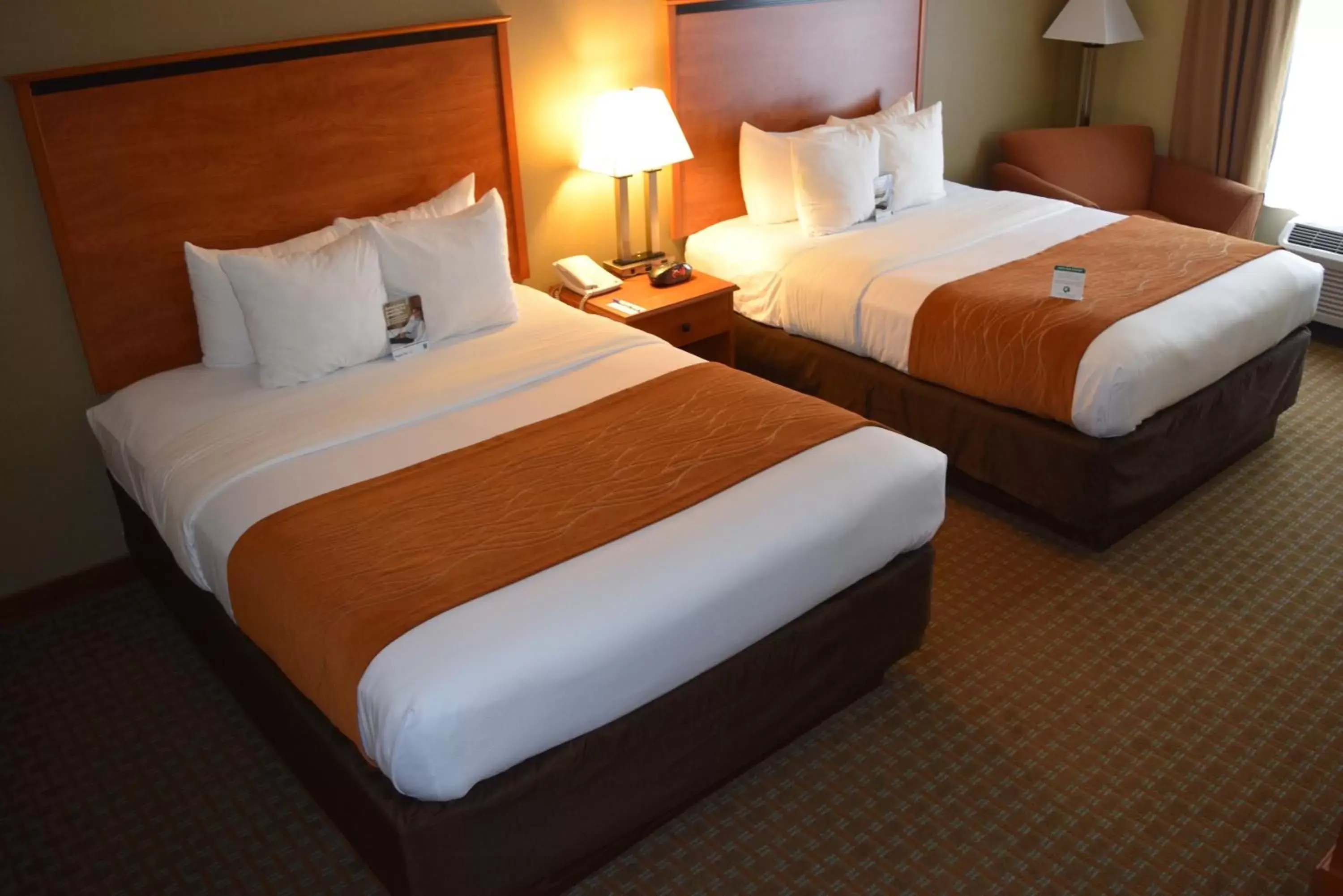 Bed in Comfort Inn & Suites Marion I-57