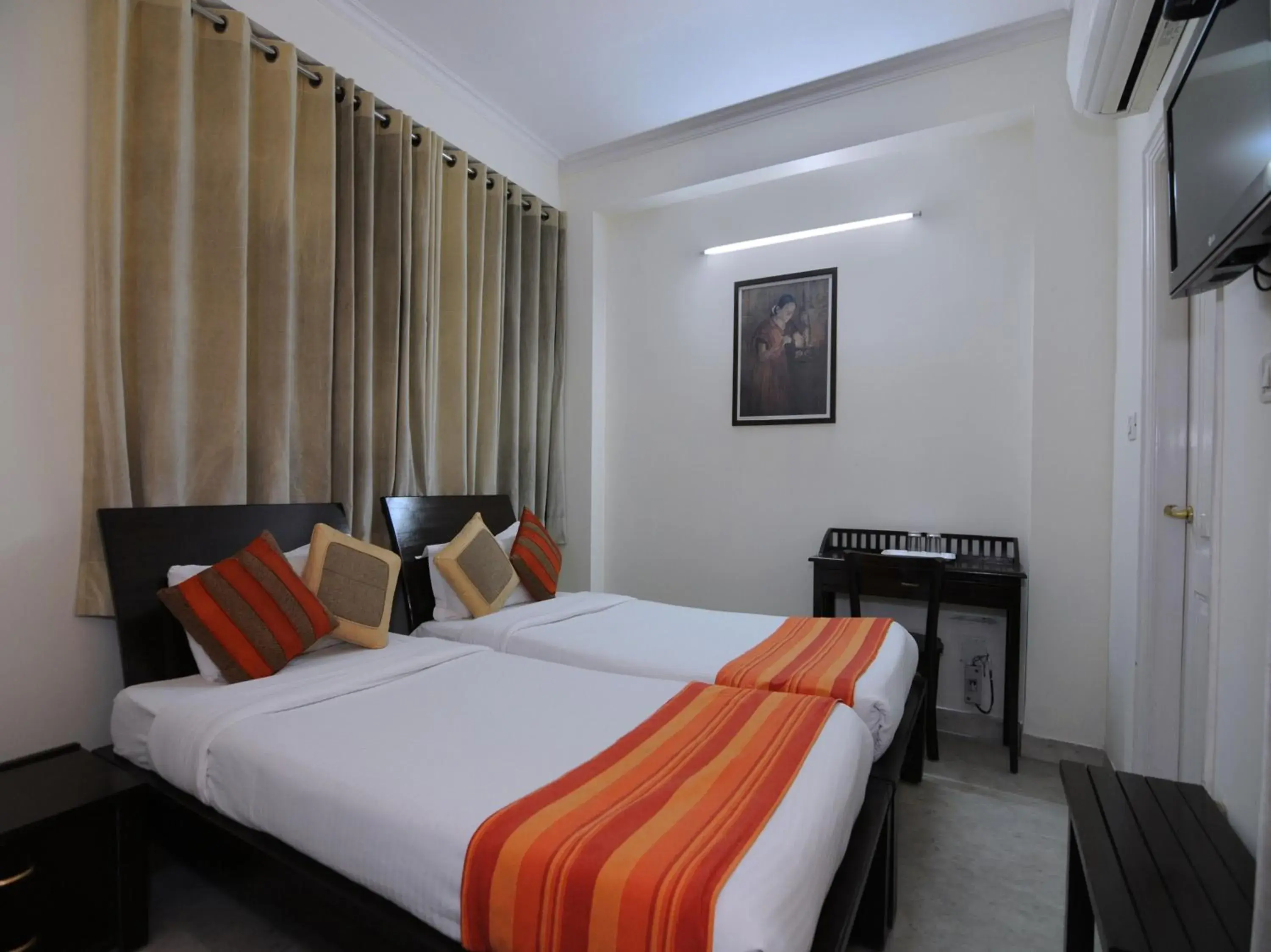 Bedroom, Bed in Mehra Residency At The Airport