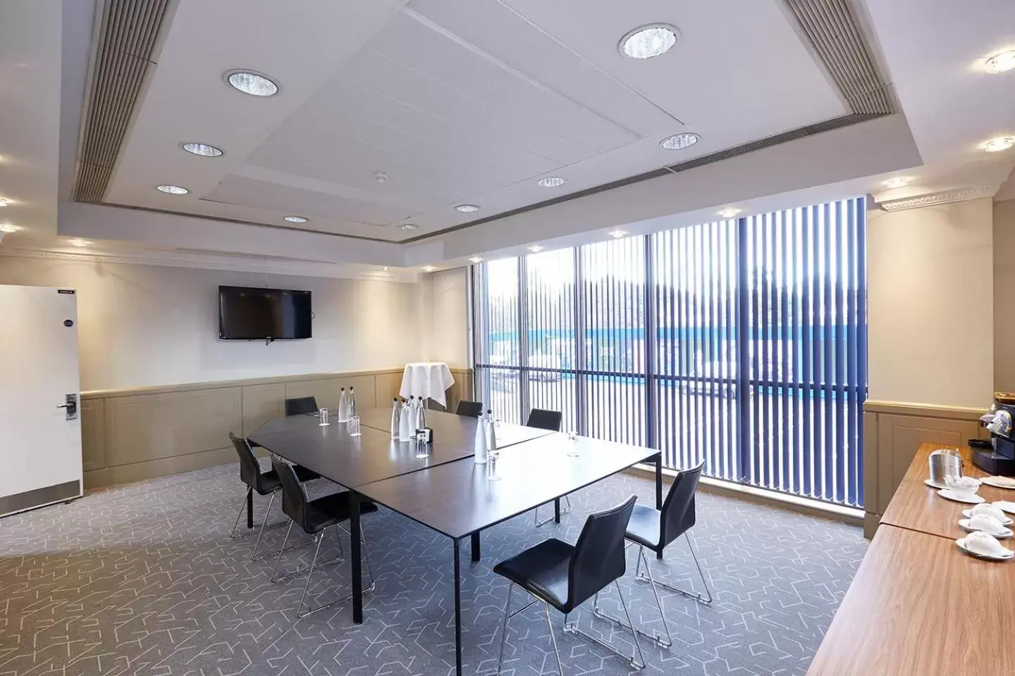 Area and facilities in Millennium & Copthorne Hotels at Chelsea Football Club