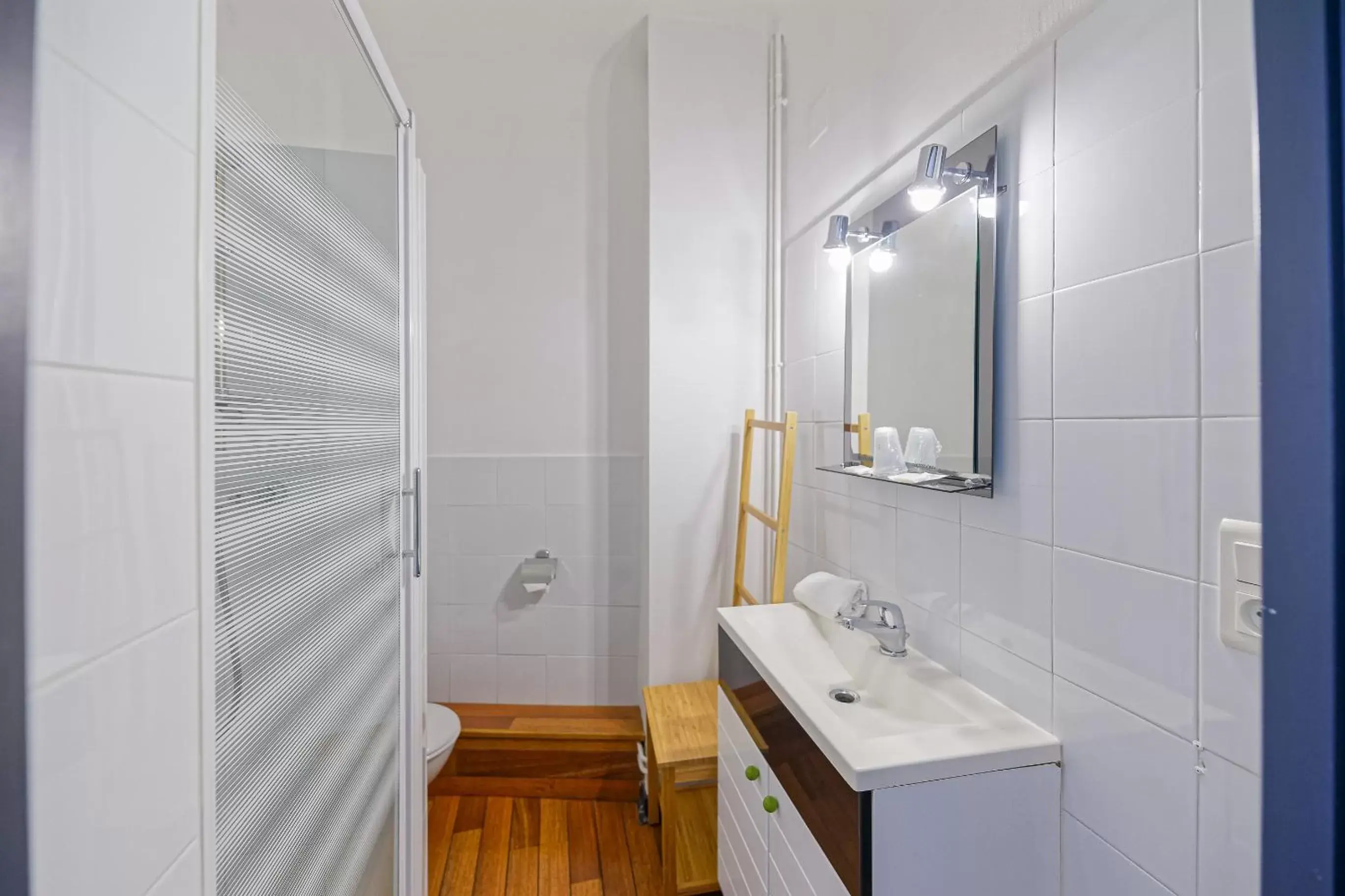 Bathroom in Hotel Cote Basque