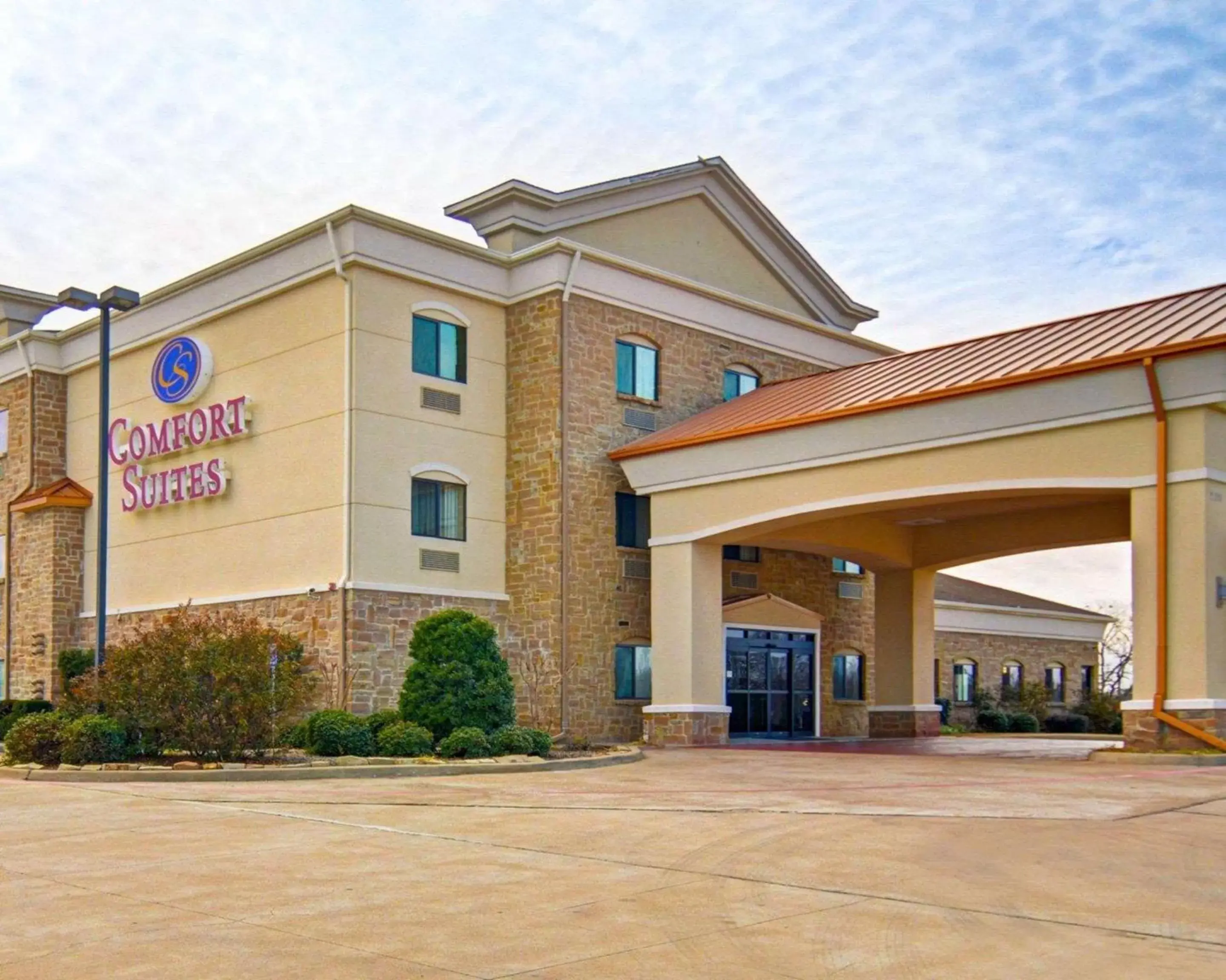 Property Building in Comfort Suites Lindale