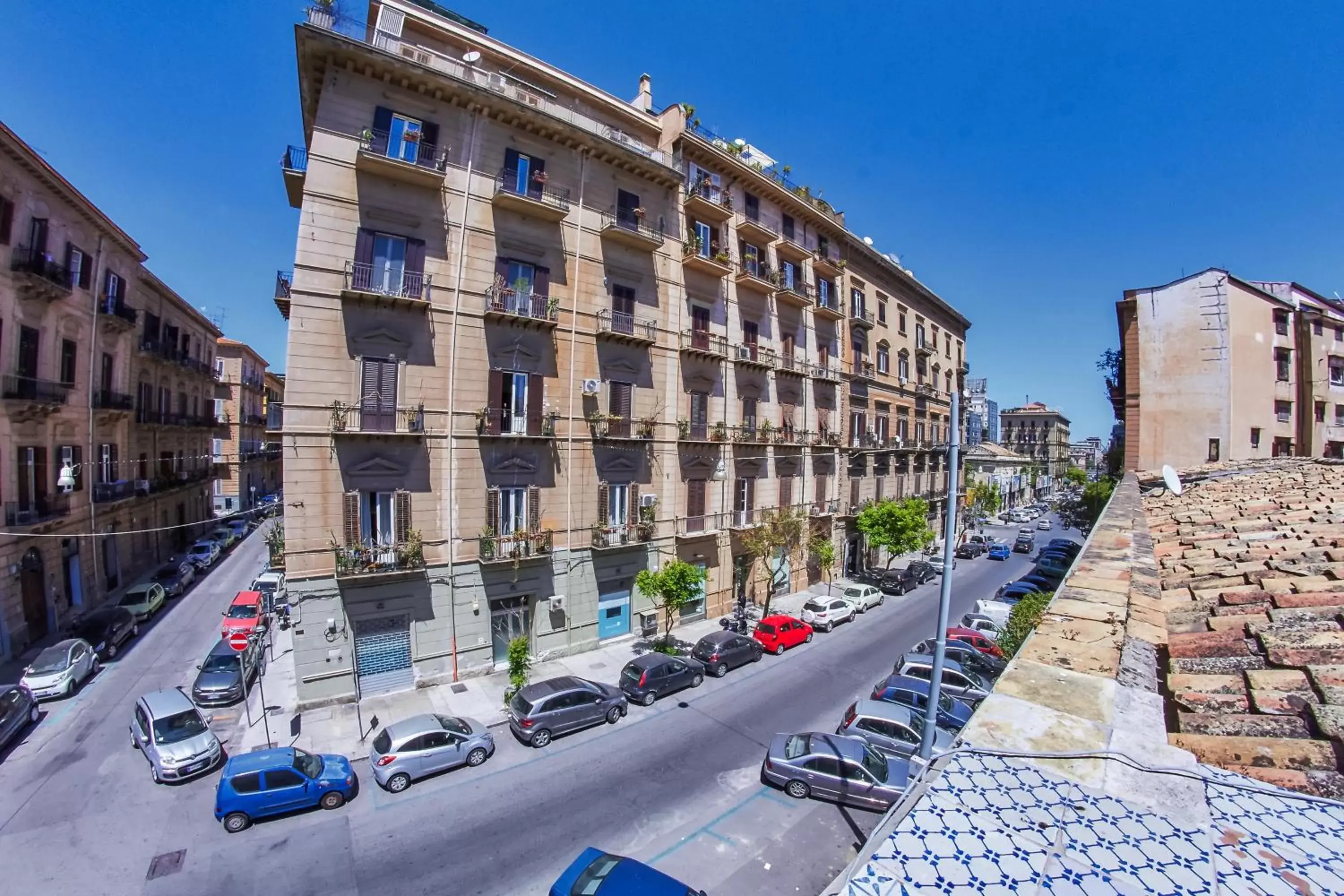 Area and facilities in Palermo Blu - Monacò rooms