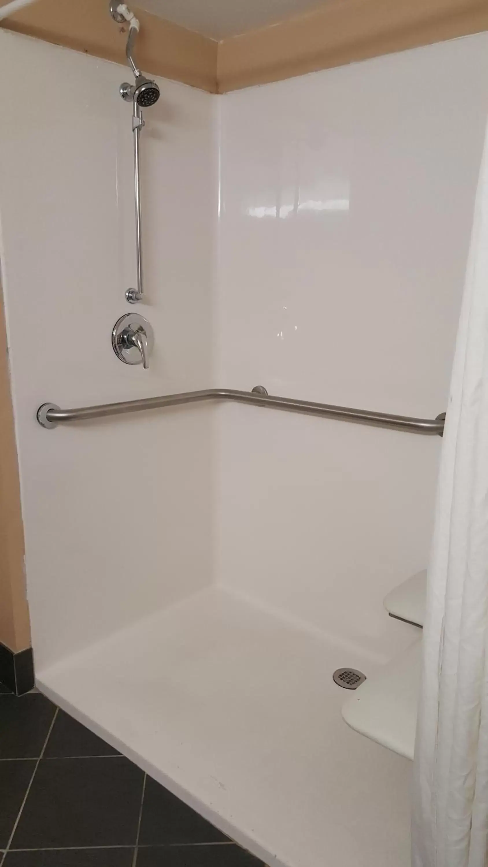 Shower, Bathroom in Envi Boutique Hotel