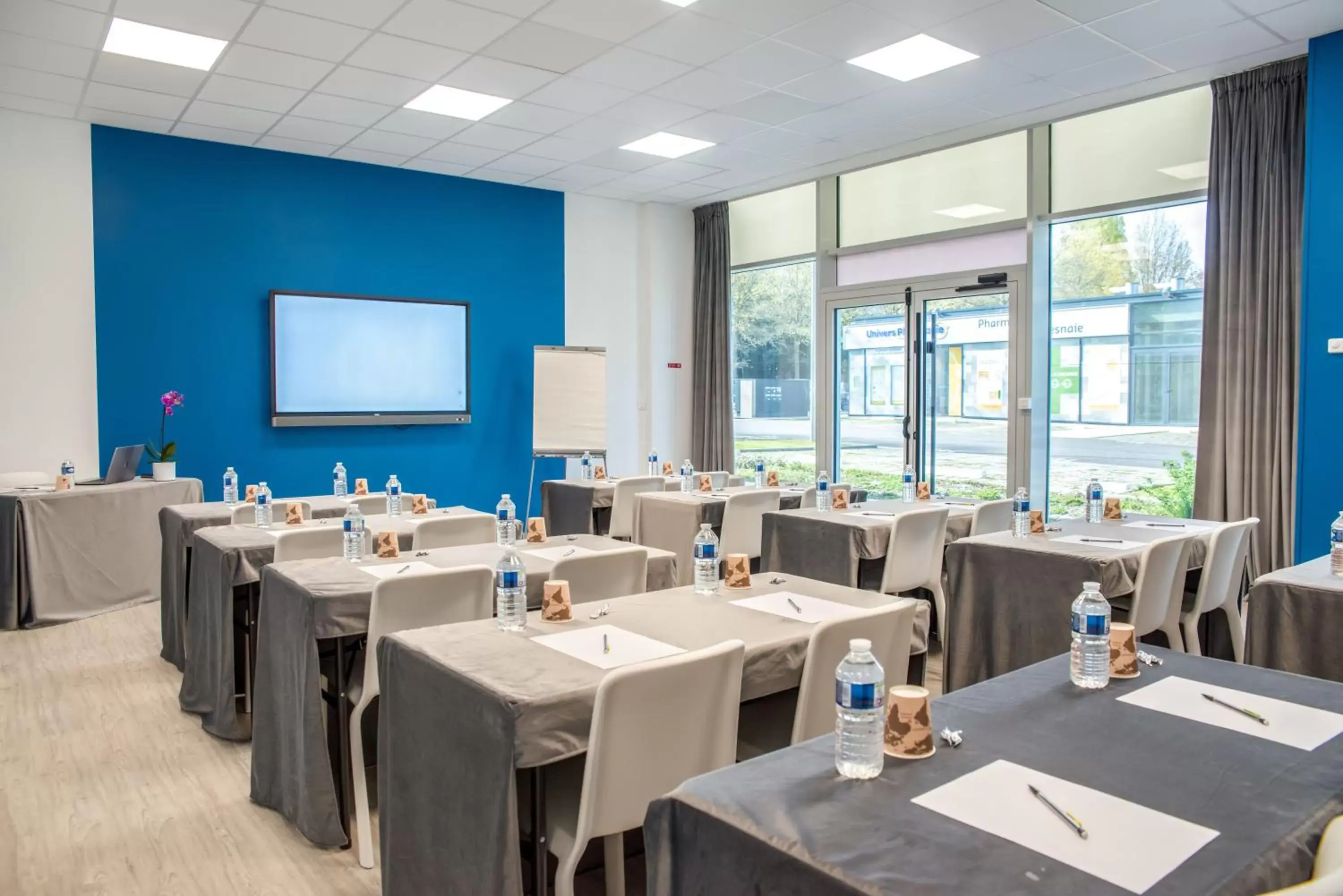 Meeting/conference room in B&B HOTEL Saint-Nazaire Pornichet