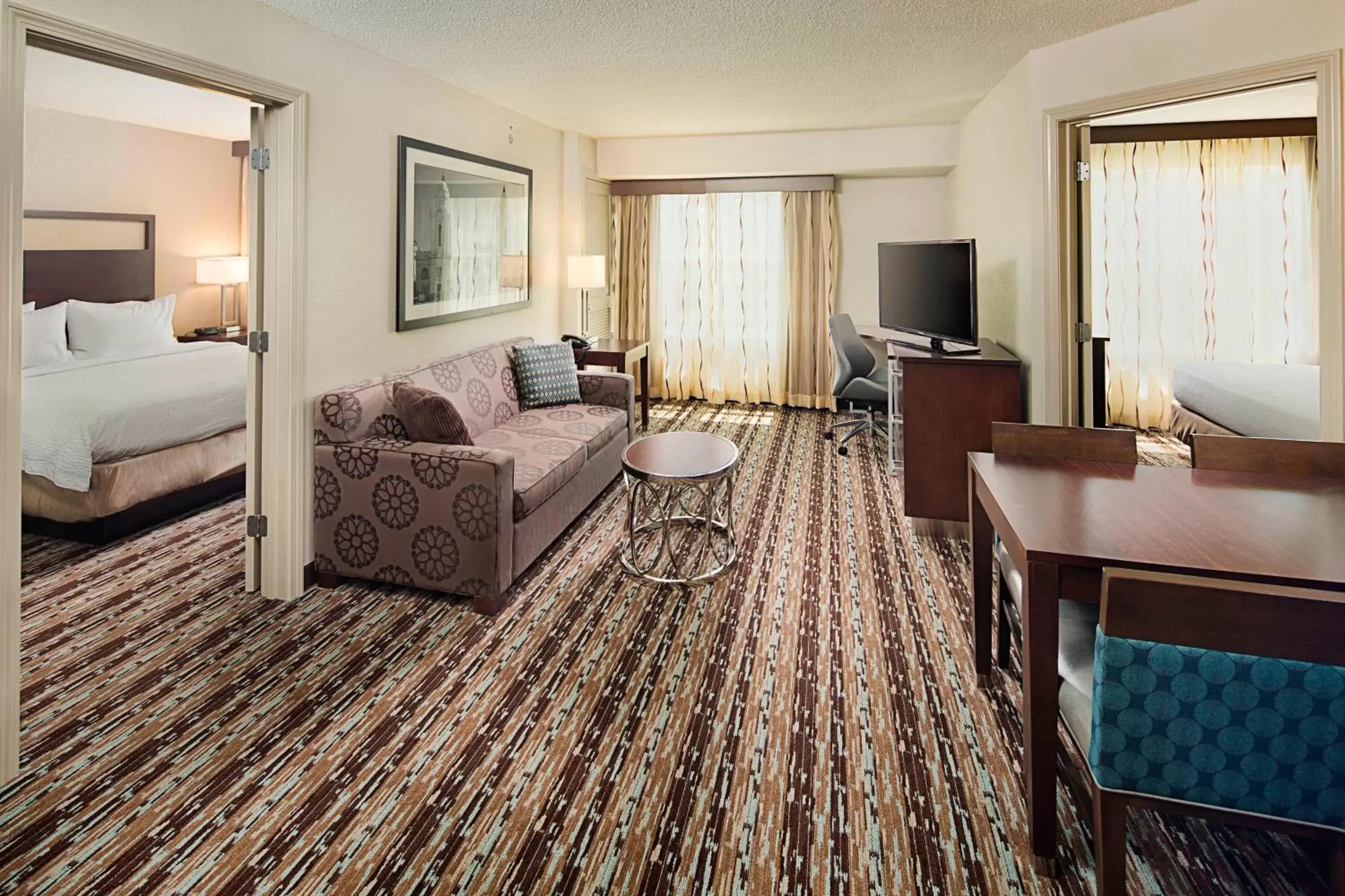 Living room, Seating Area in Residence Inn Worcester