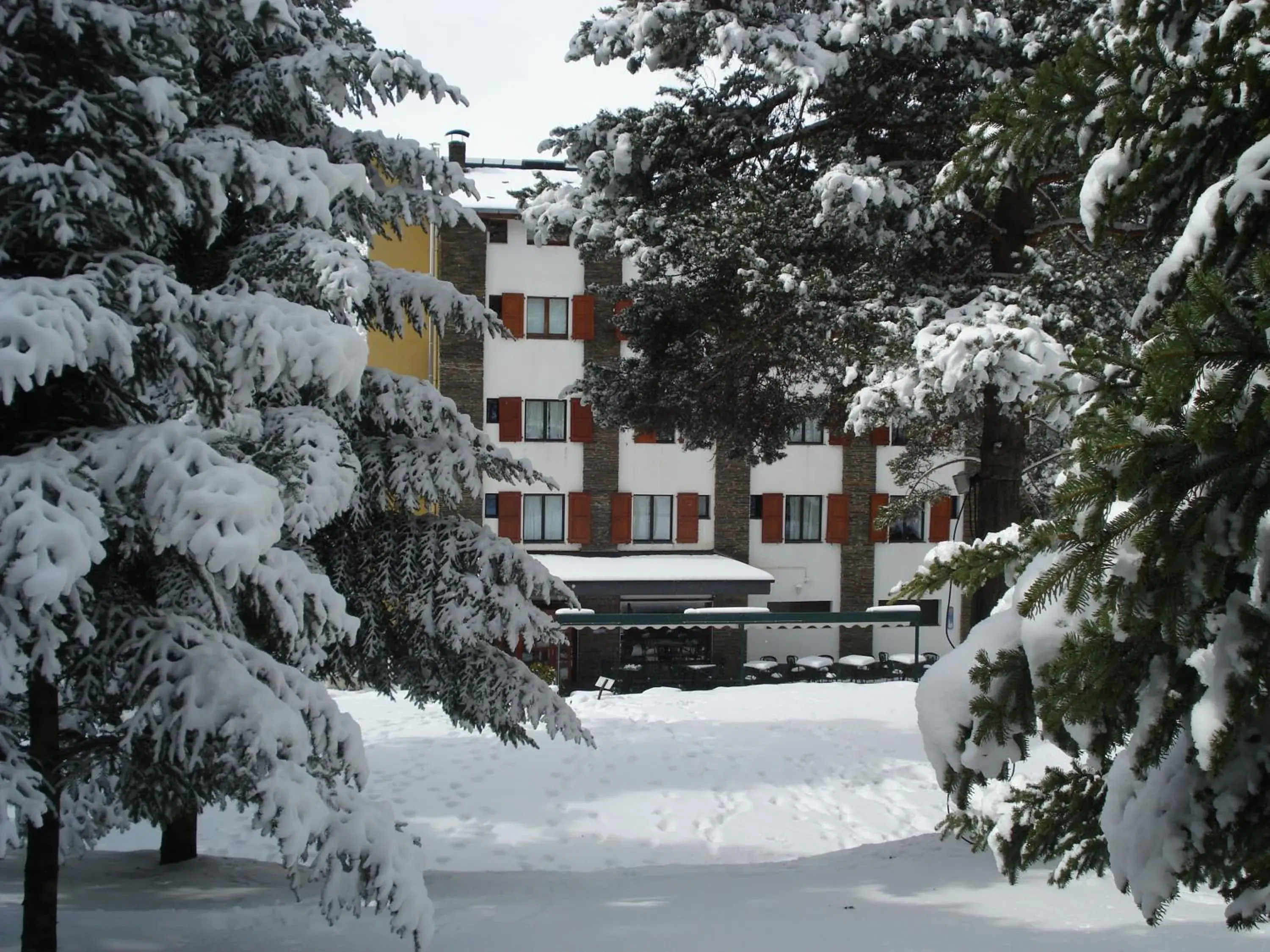 Facade/entrance, Winter in Coma Bella