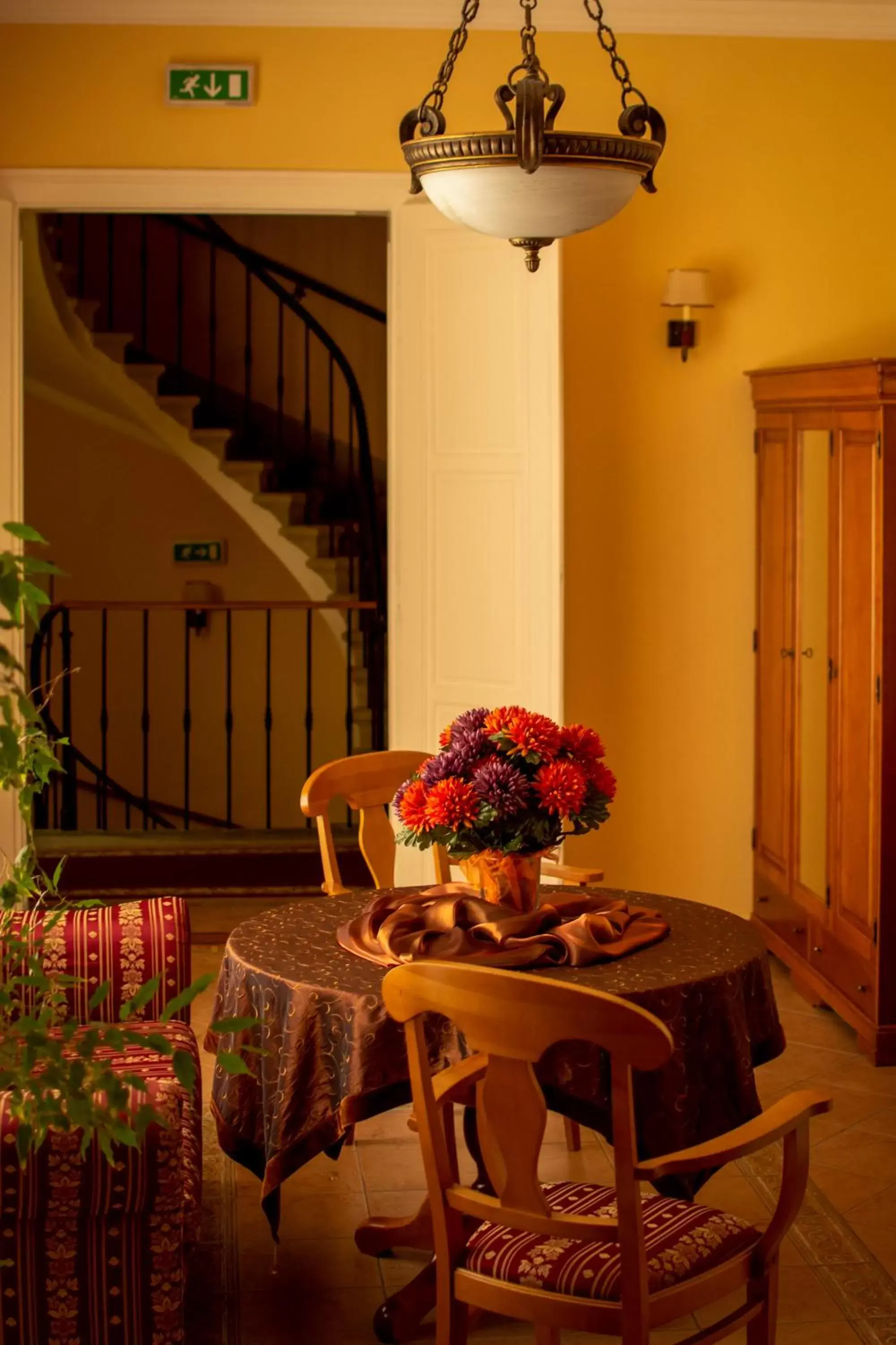 Seating area in Hotel Wollner