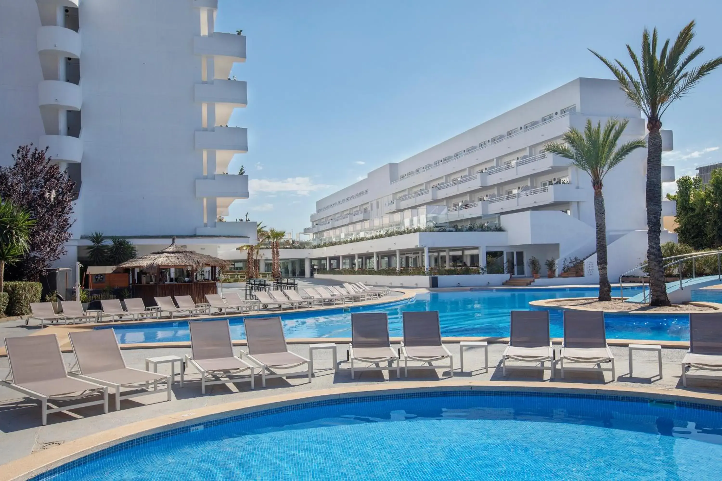 Swimming Pool in Hm Martinique