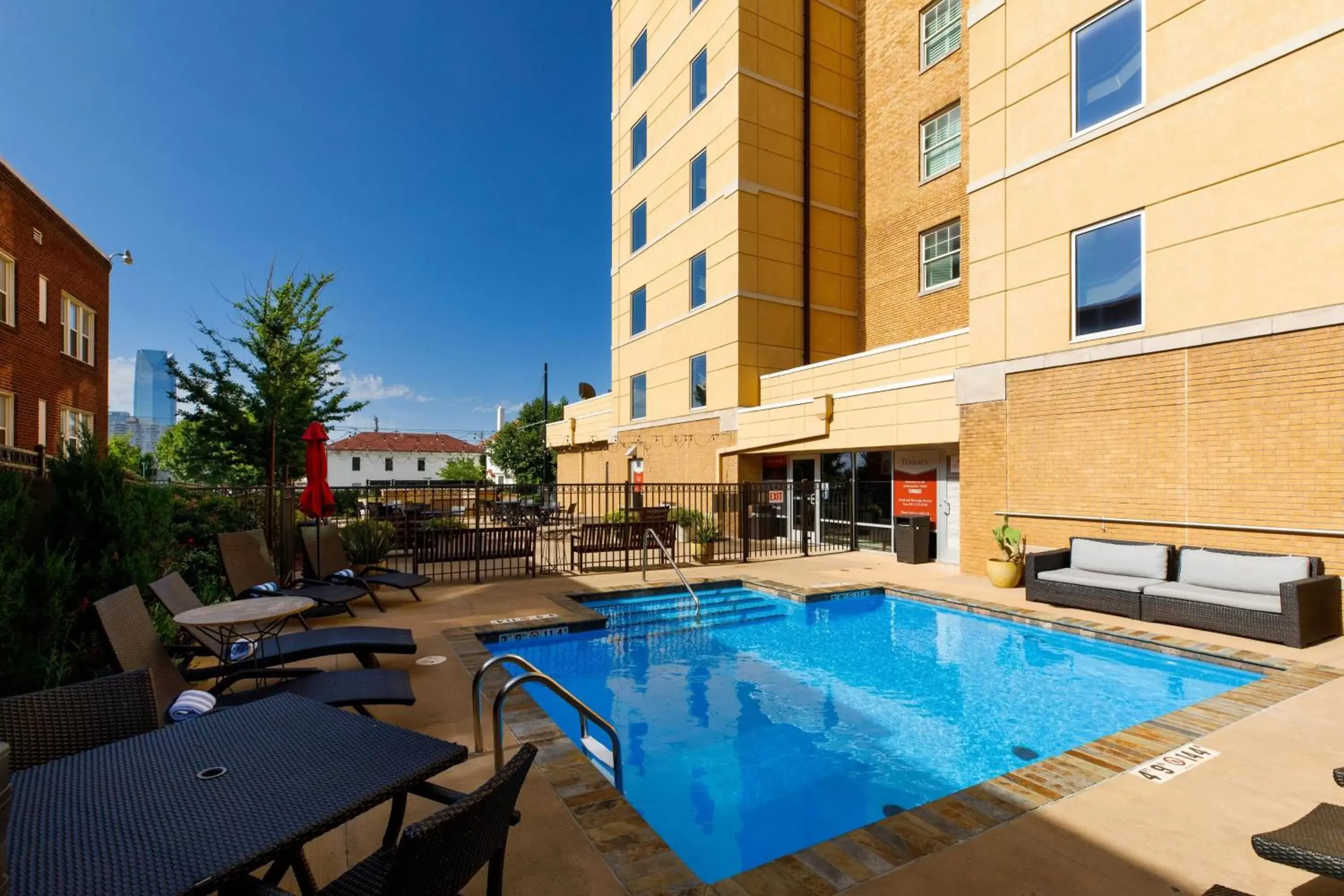 Swimming Pool in Ambassador Hotel Oklahoma City, Autograph Collection