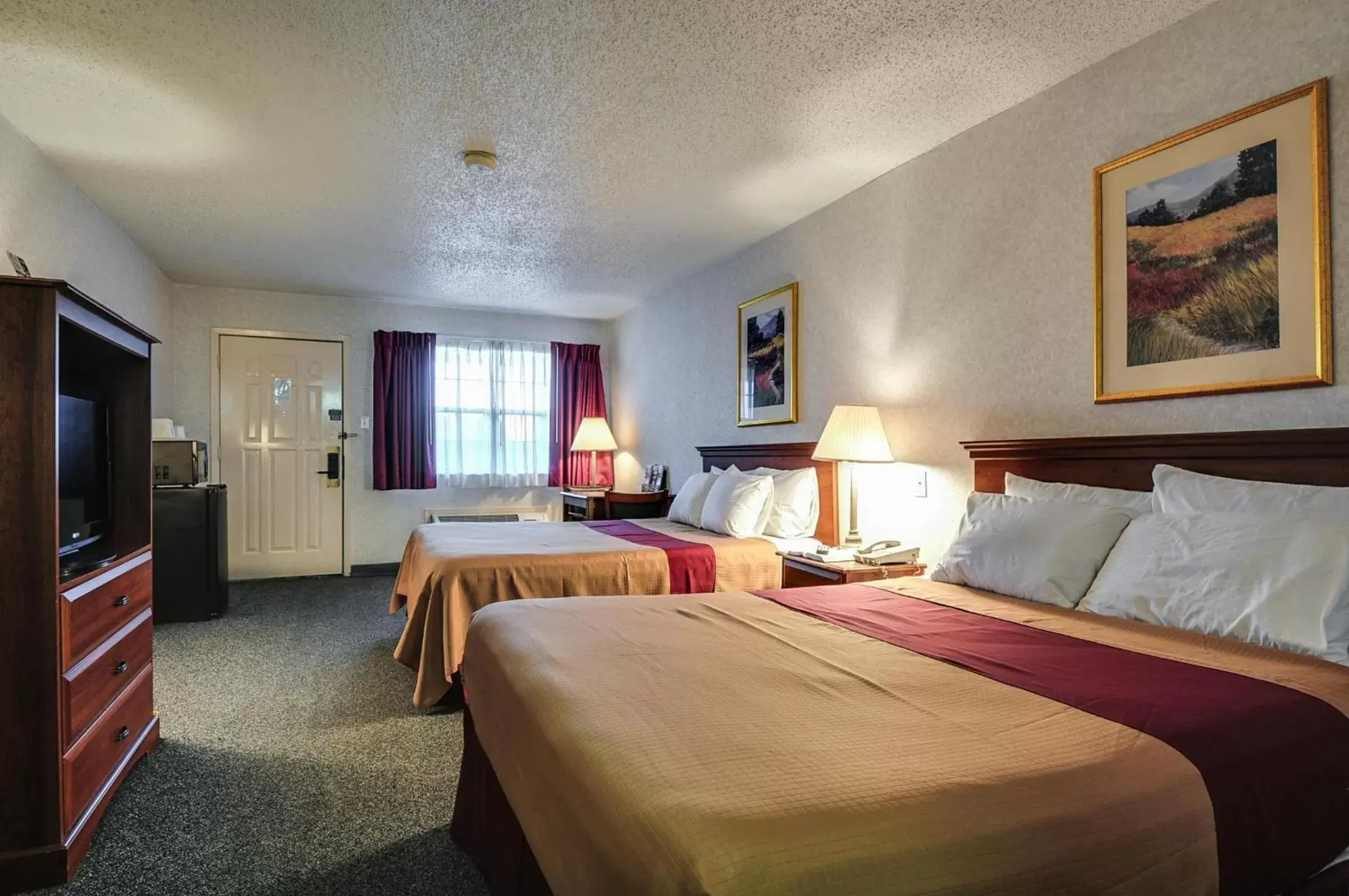 Photo of the whole room in Americas Best Value Inn Midlothian