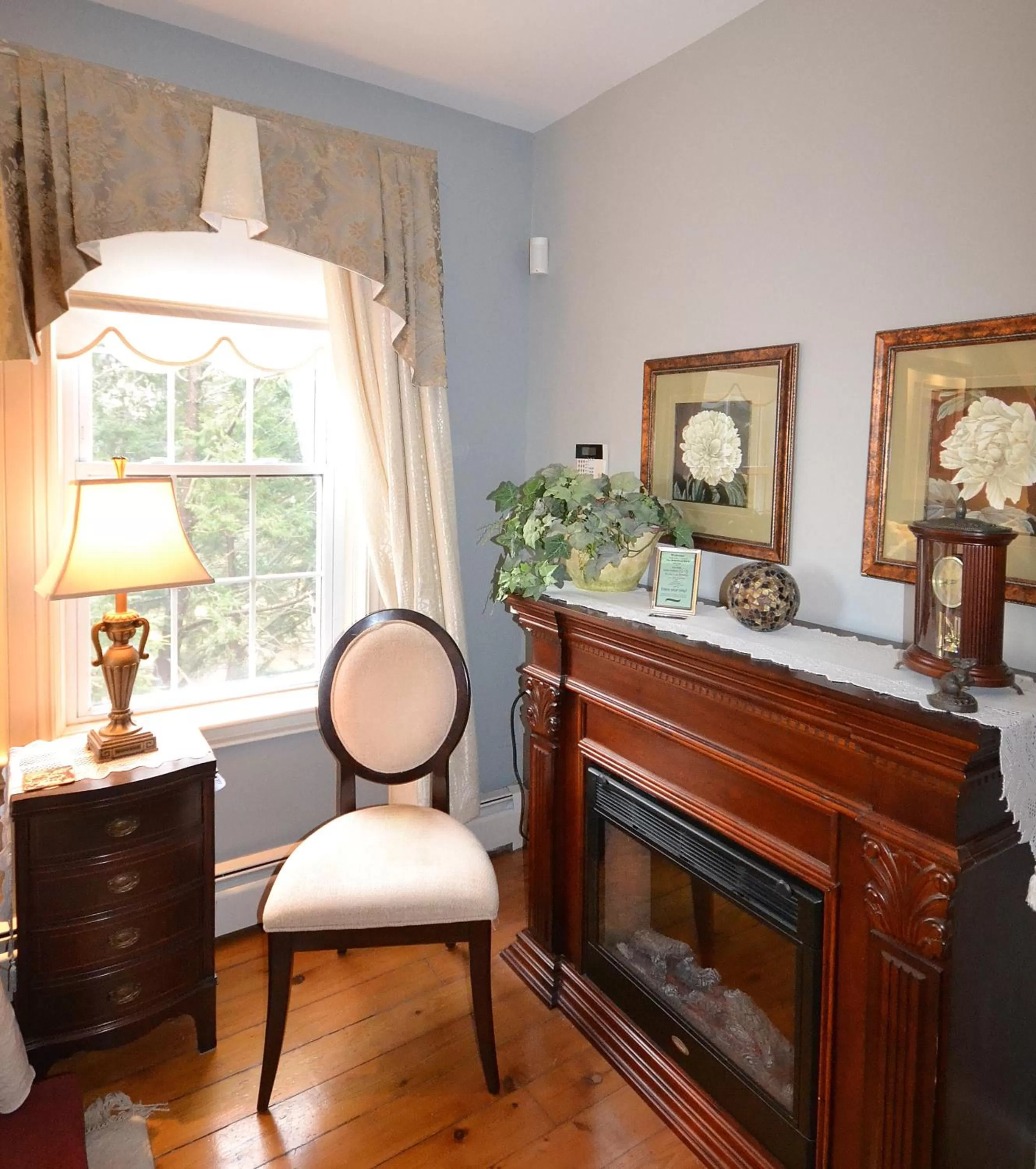 Seating Area in Briarwood Bed & Breakfast