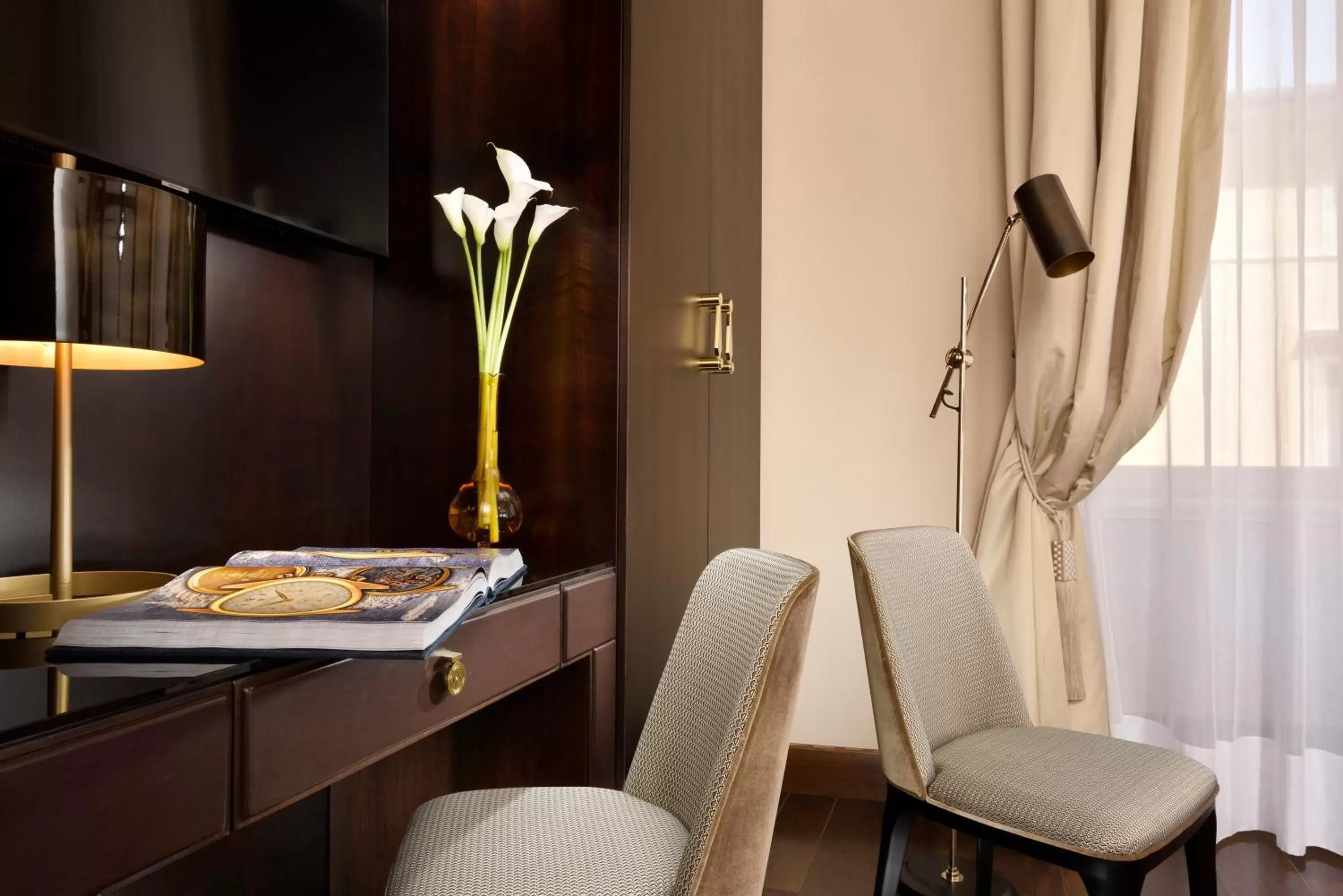 Bedroom, Seating Area in Hotel L'Orologio Roma - WTB Hotels