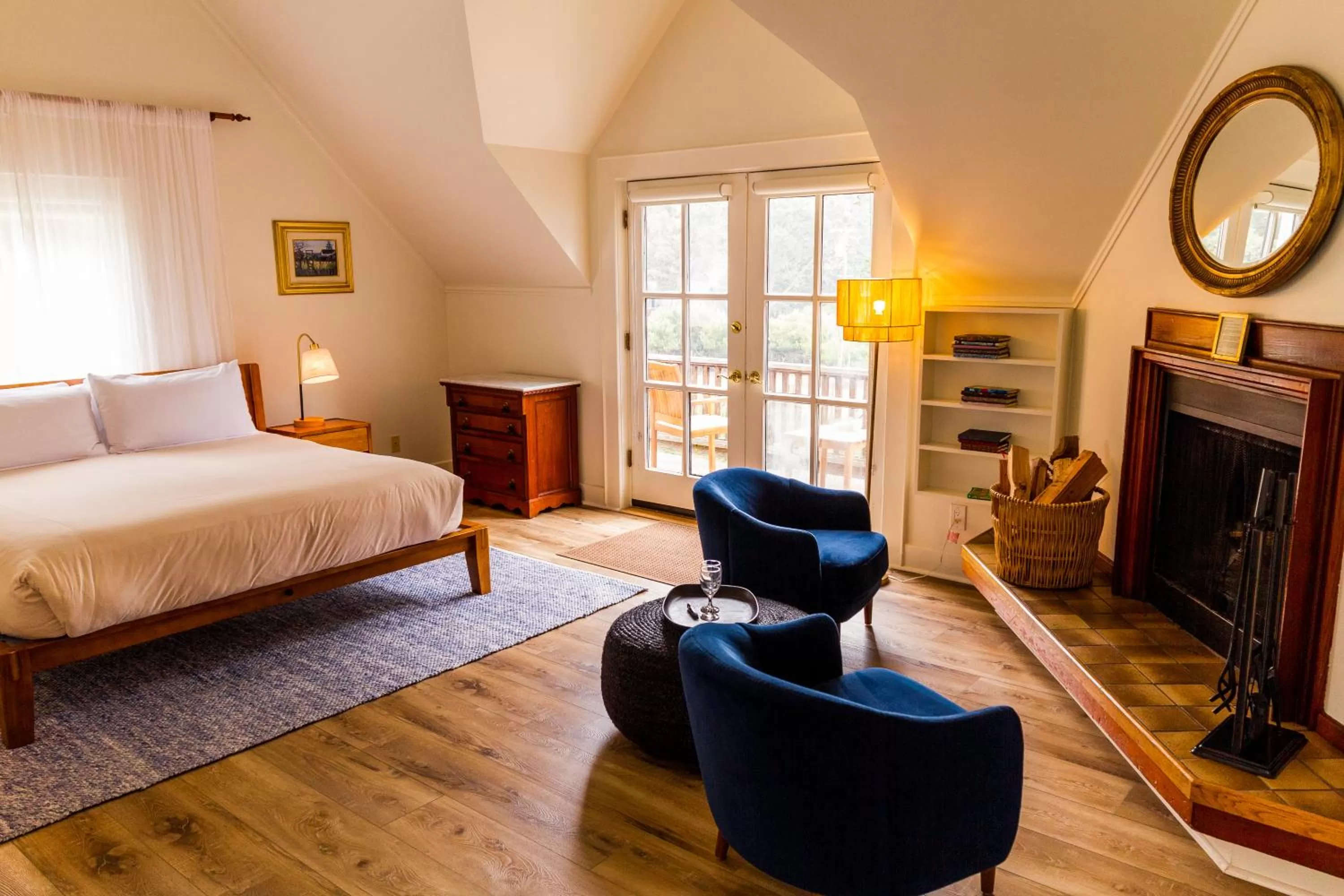 Photo of the whole room, Bed in SCP Mendocino Inn and Farm