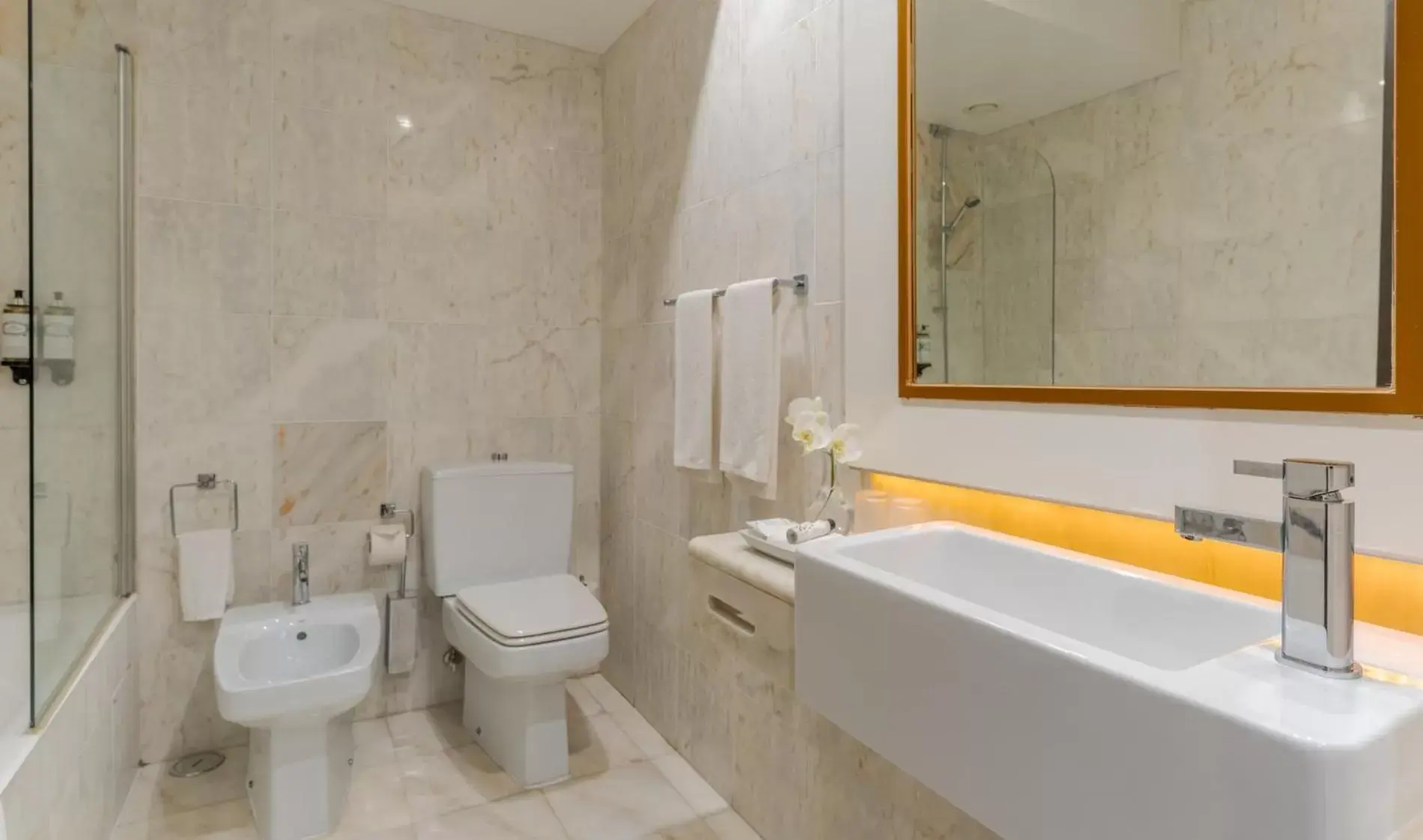 Bathroom in Pestana Alvor Praia Premium Beach & Golf Resort