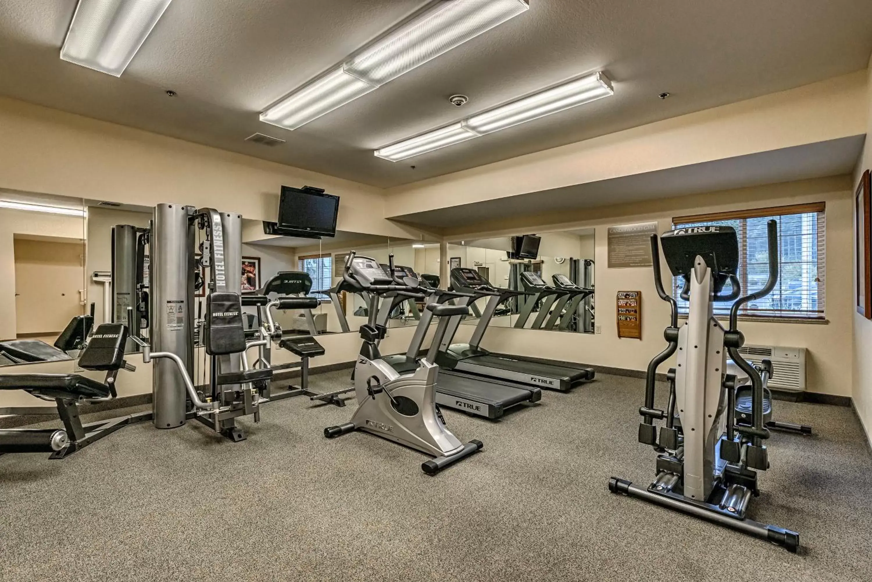 Fitness centre/facilities, Fitness Center/Facilities in Candlewood Suites Oak Harbor, an IHG Hotel