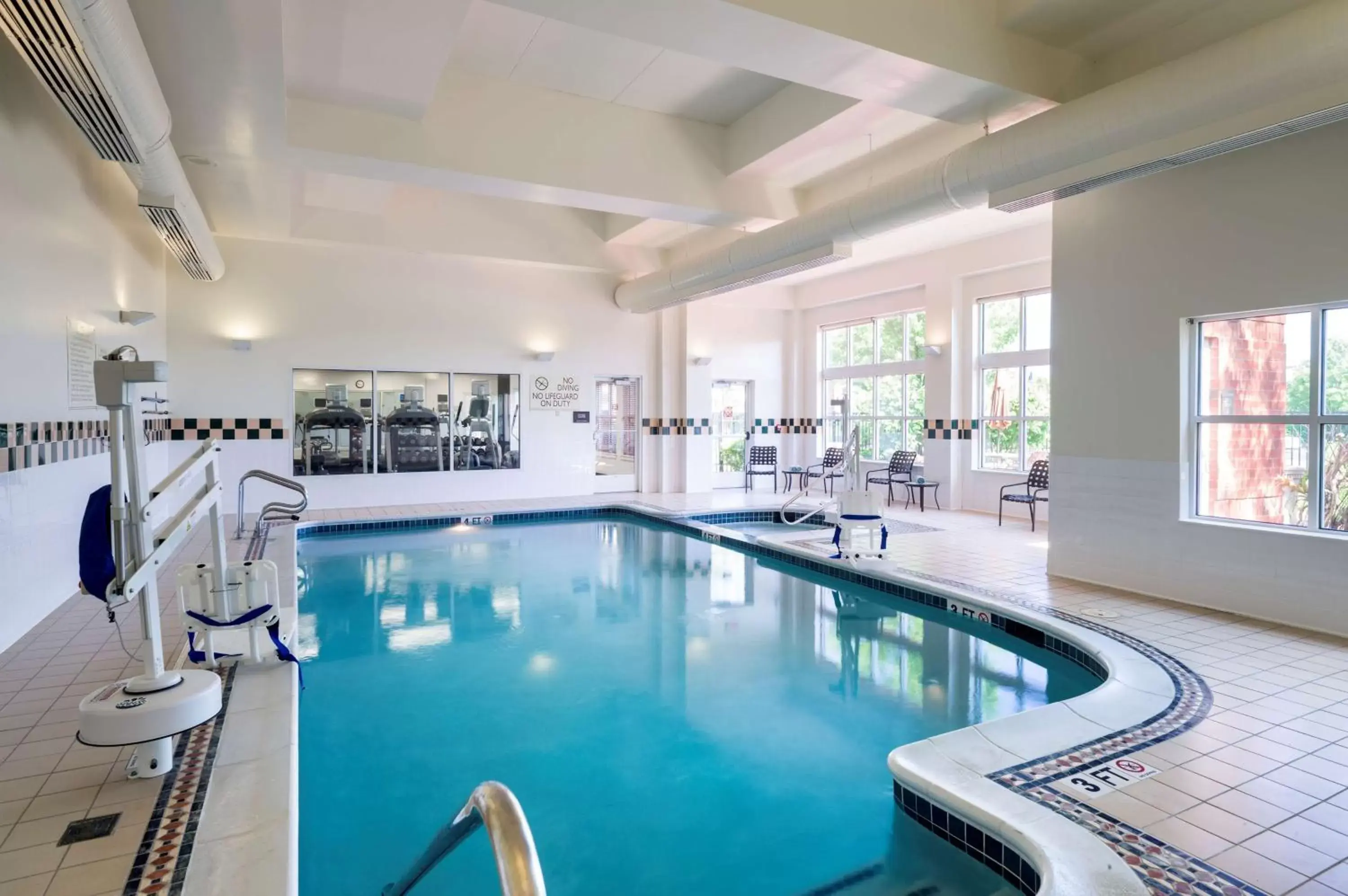Pool view, Swimming Pool in Hilton Garden Inn Edison/Raritan Center