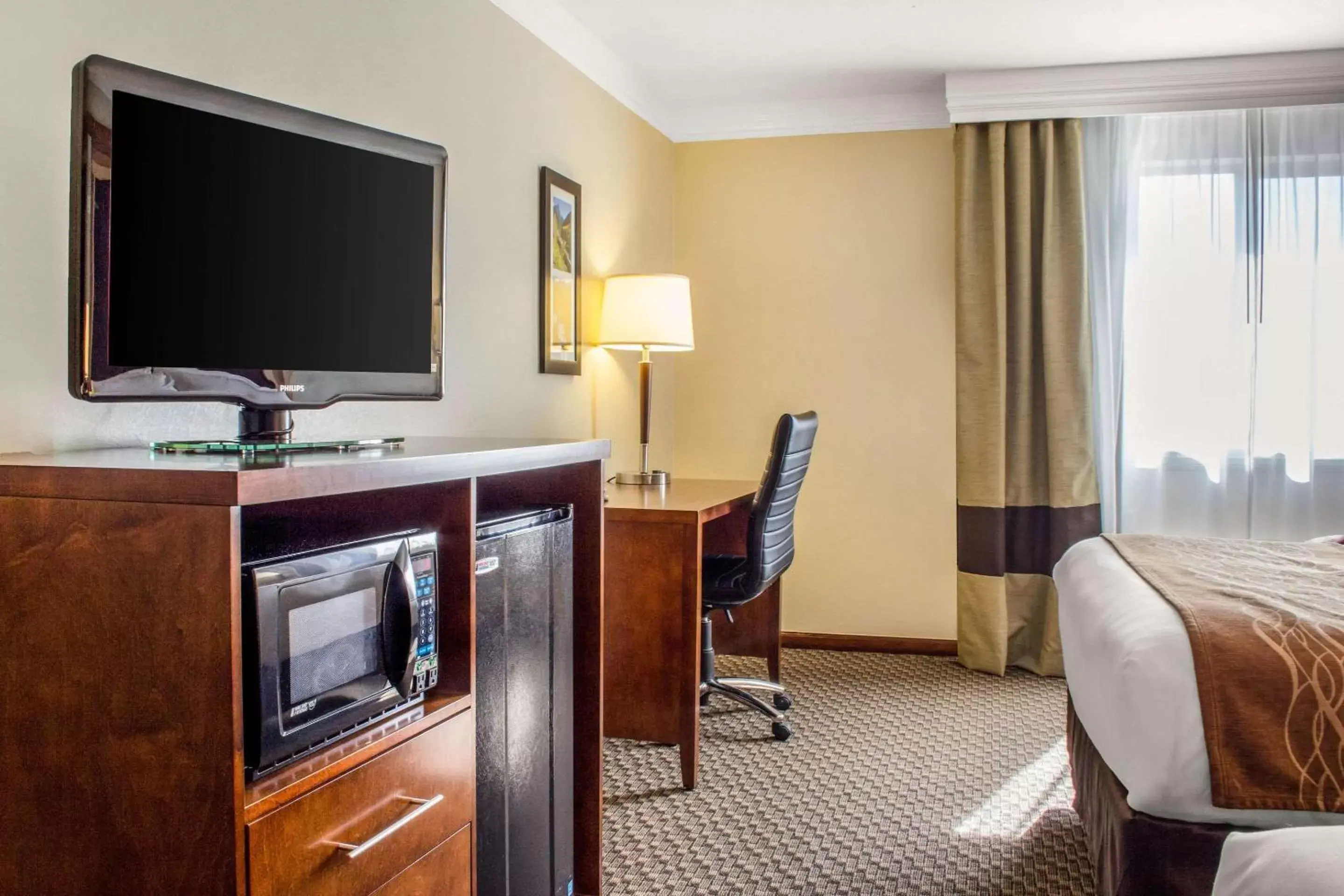 Photo of the whole room, TV/Entertainment Center in Comfort Inn & Suites Durango