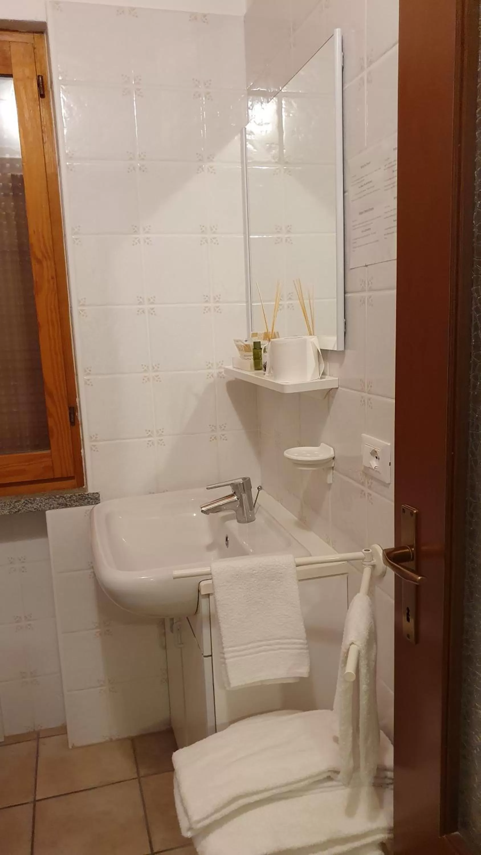 Shower in Stampa 1968 Hotel e Ristorante