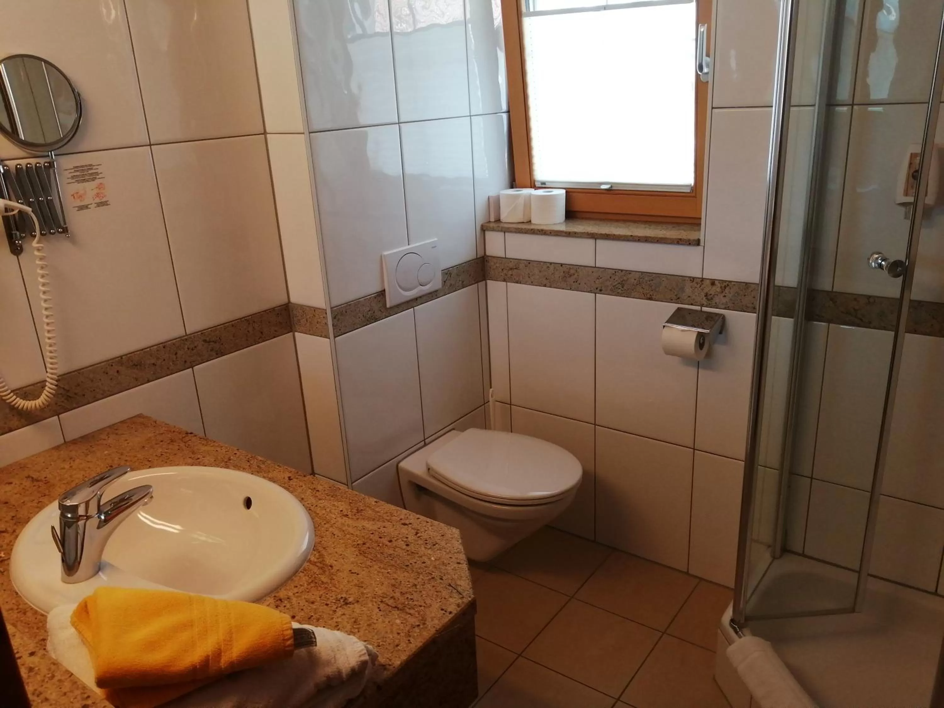 Shower in Hotel Enzian