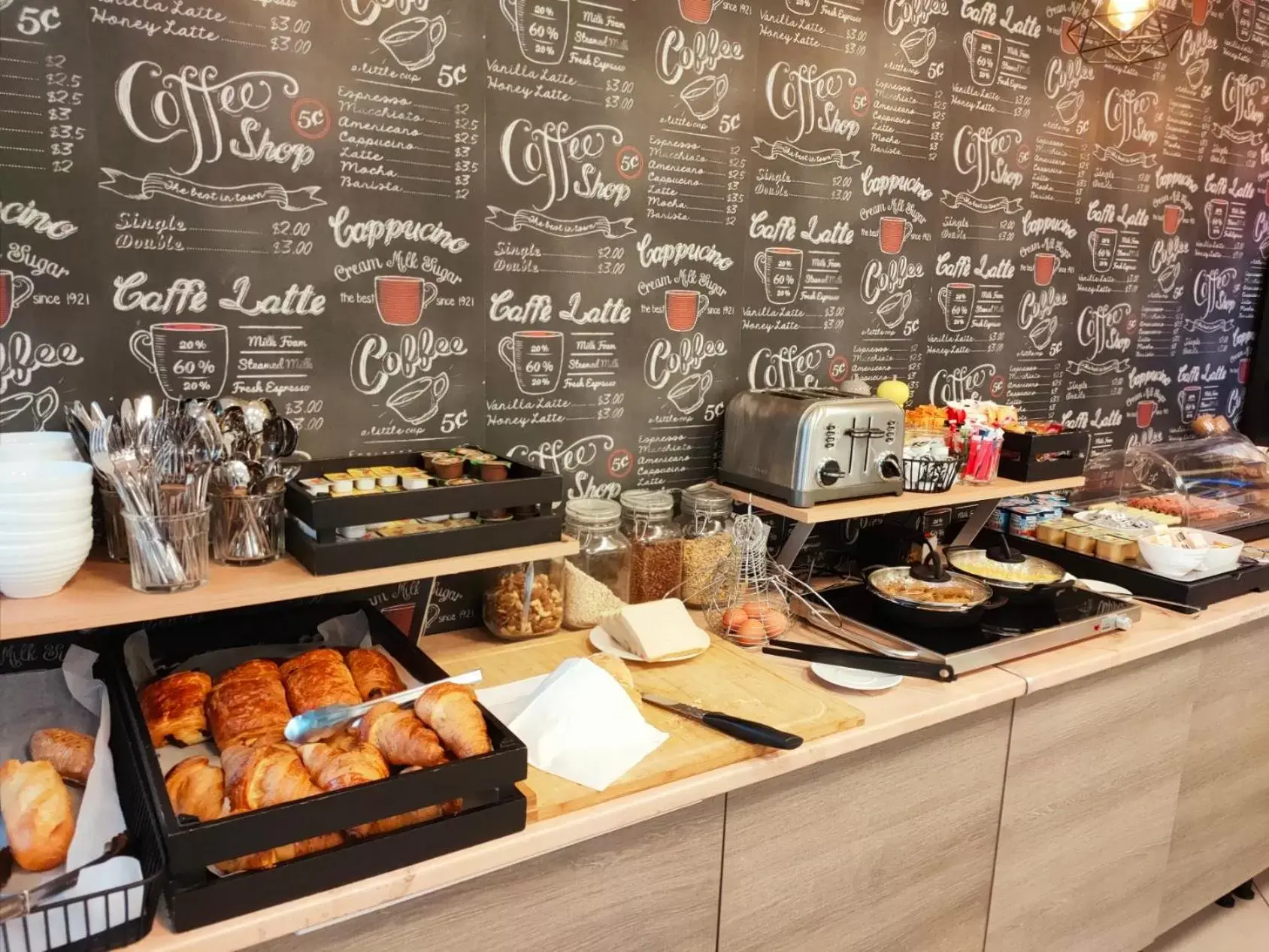 Breakfast, Food in Appart'City Classic Arlon - Porte du Luxembourg
