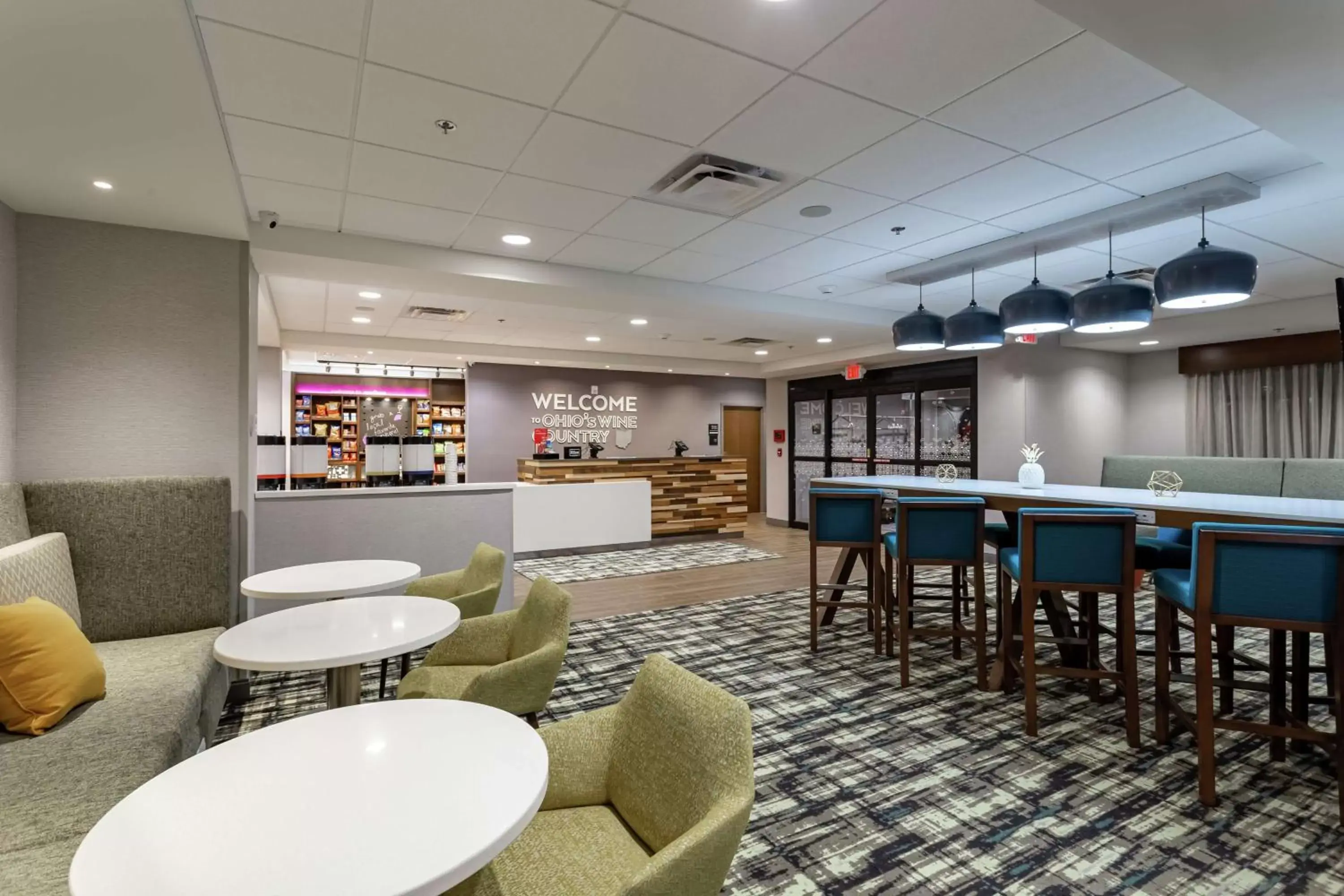 Lobby or reception in Hampton Inn Madison, OH Lobby or reception in Hampton Inn Madison, OH