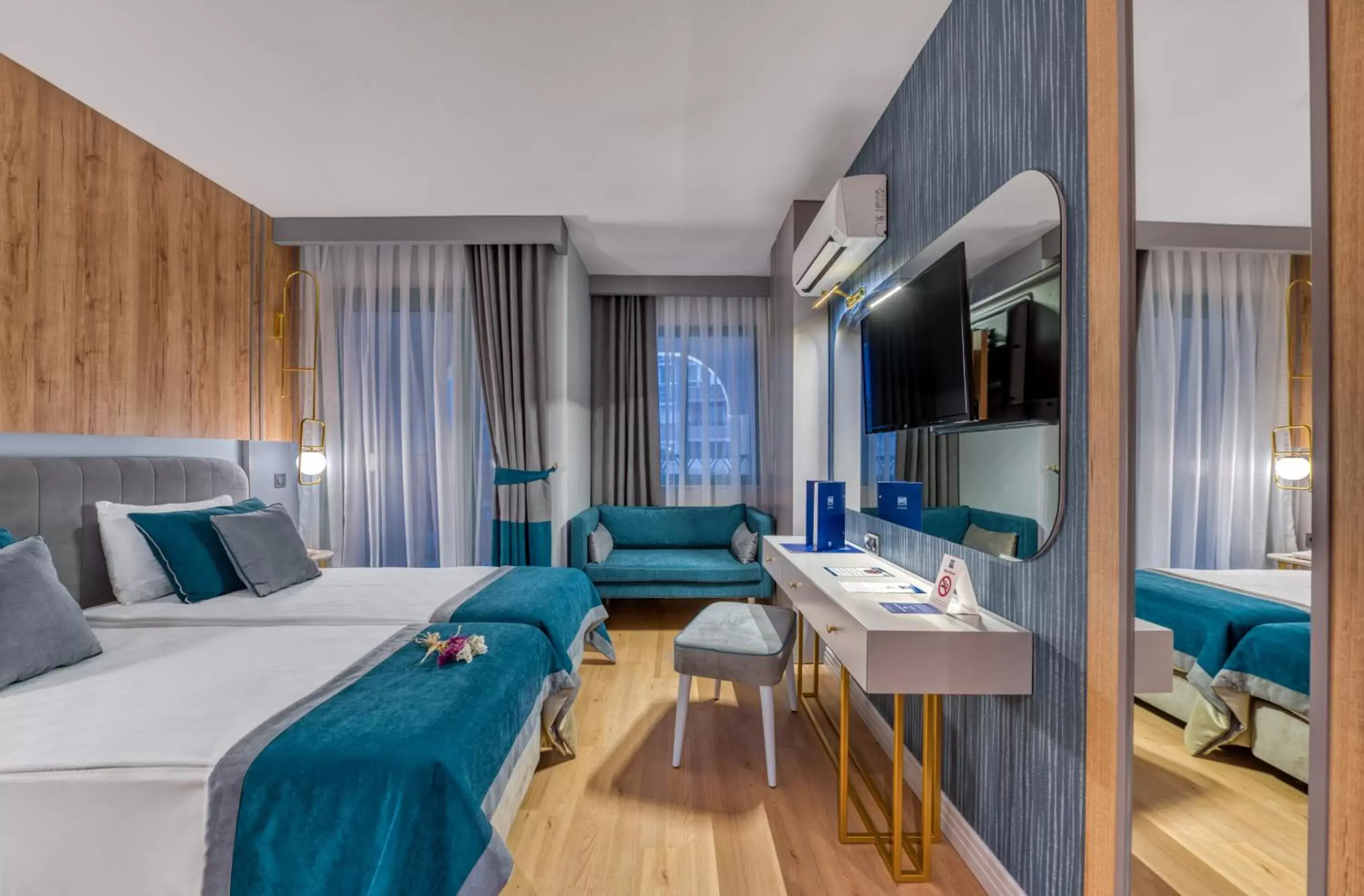 Other, Bed in Sealife Lounge - Adult only Other, Bed in Sealife Lounge - Adult only